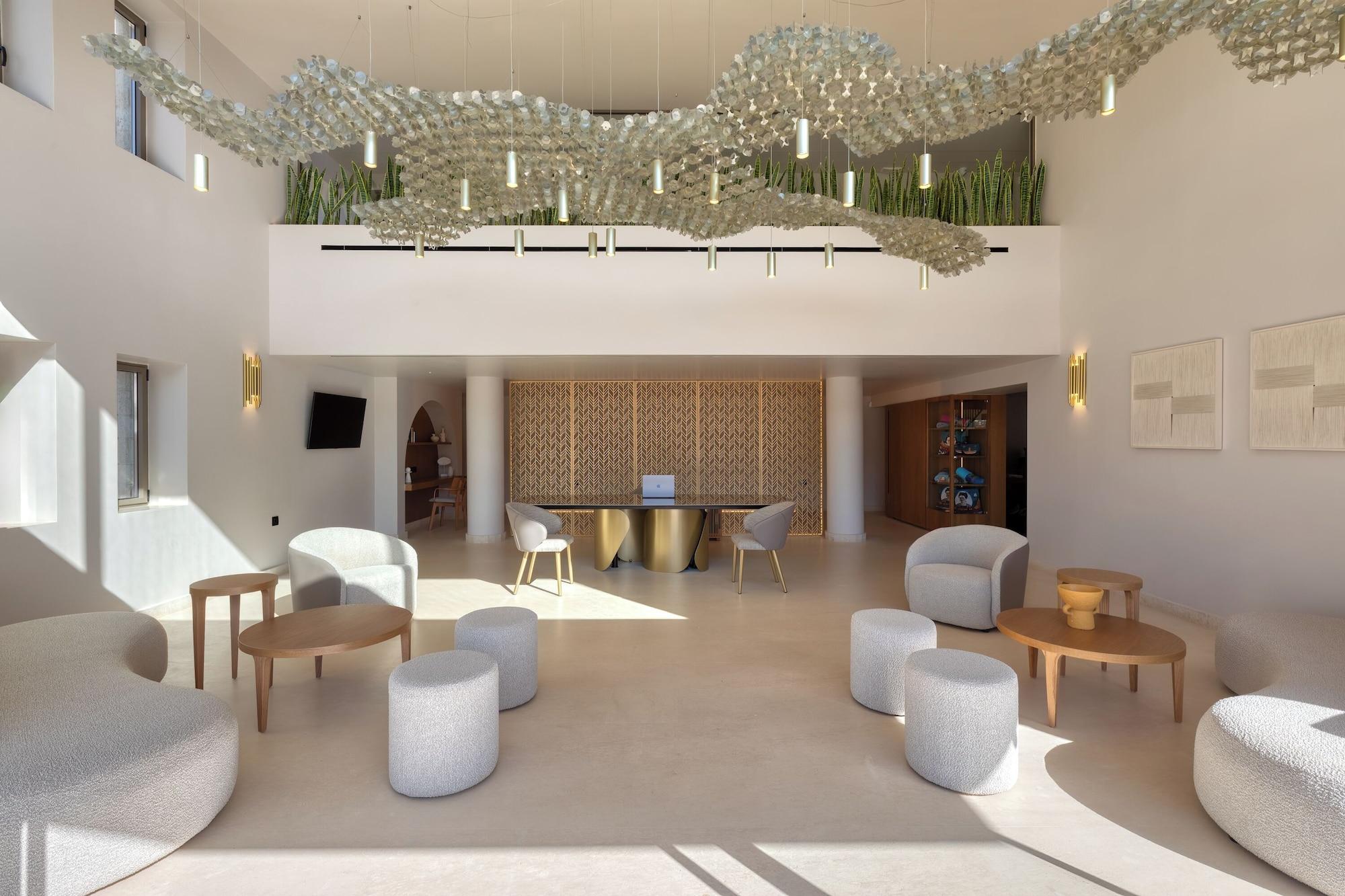 Castello Boutique Suites By The Sea