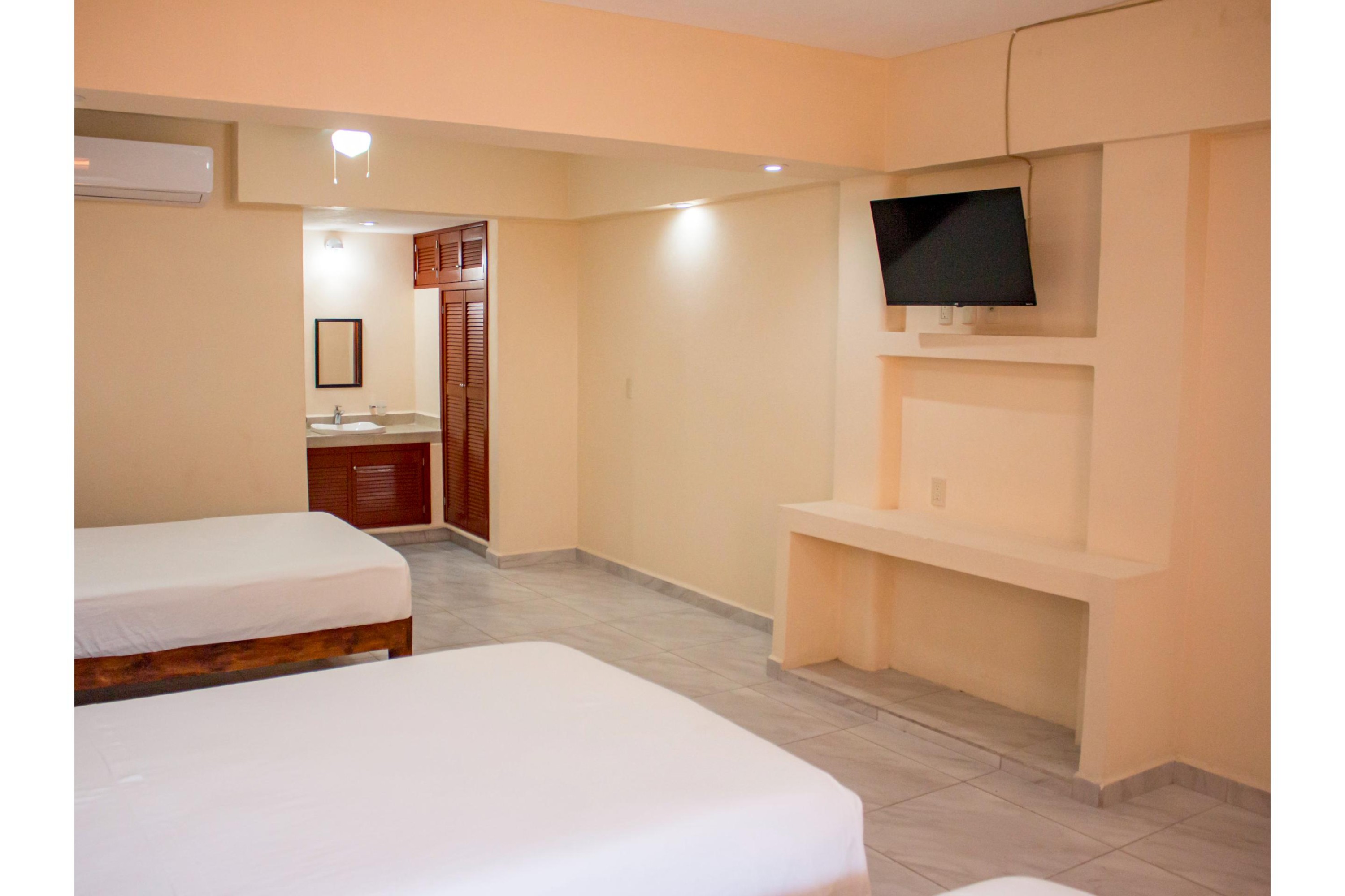 OYO Hotel La Playa