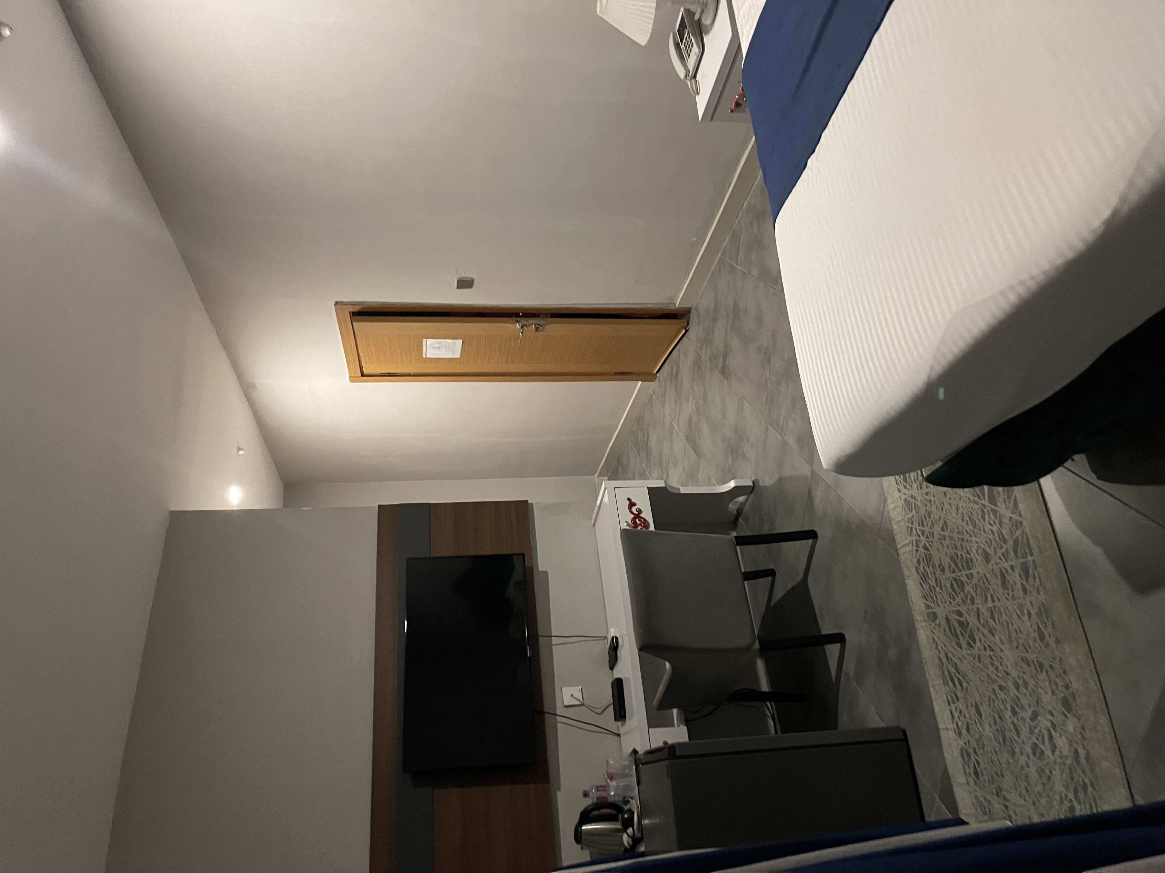 Midway Hotel