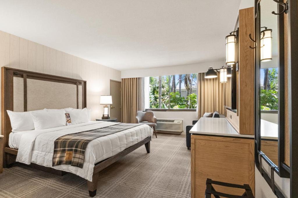 The Knott's Hotel by null