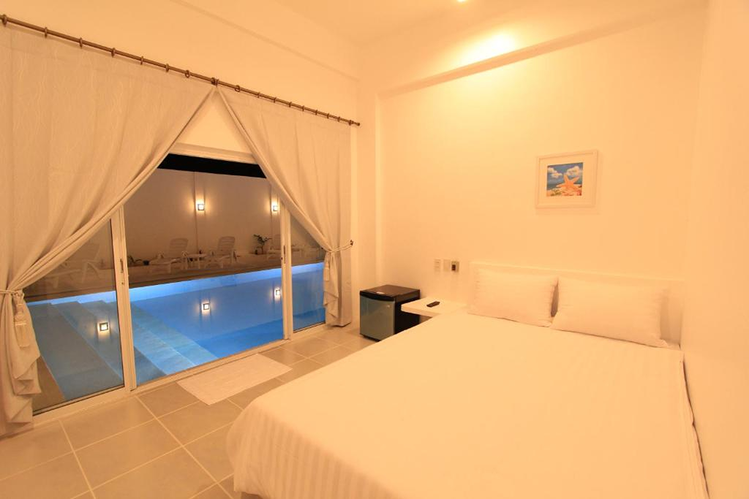 Coron Bluewave Hotel by null