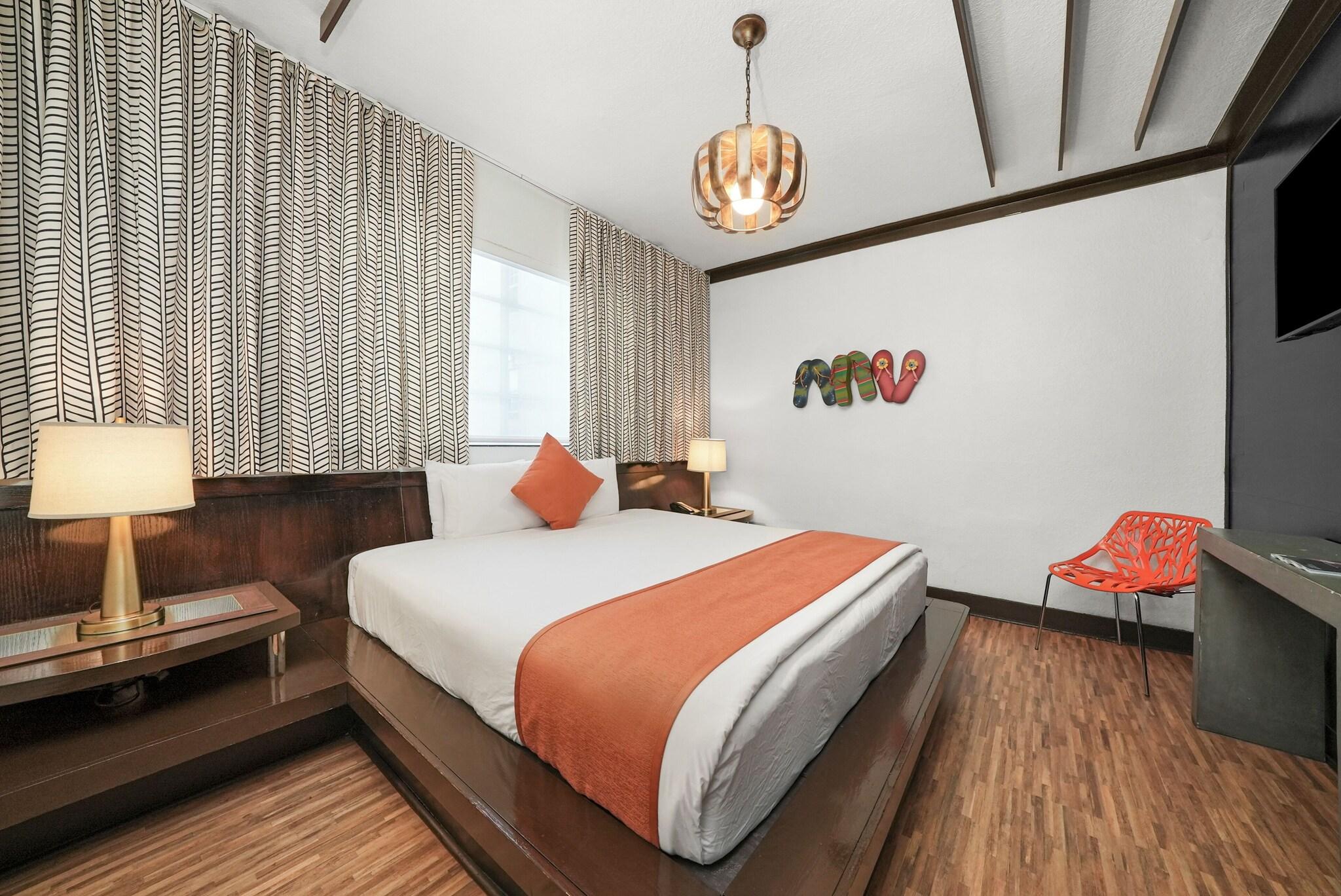 Hotel Chelsea by null