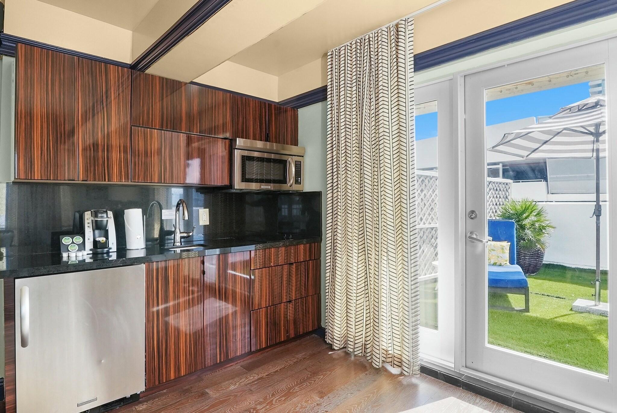 Riviera Suites South Beach