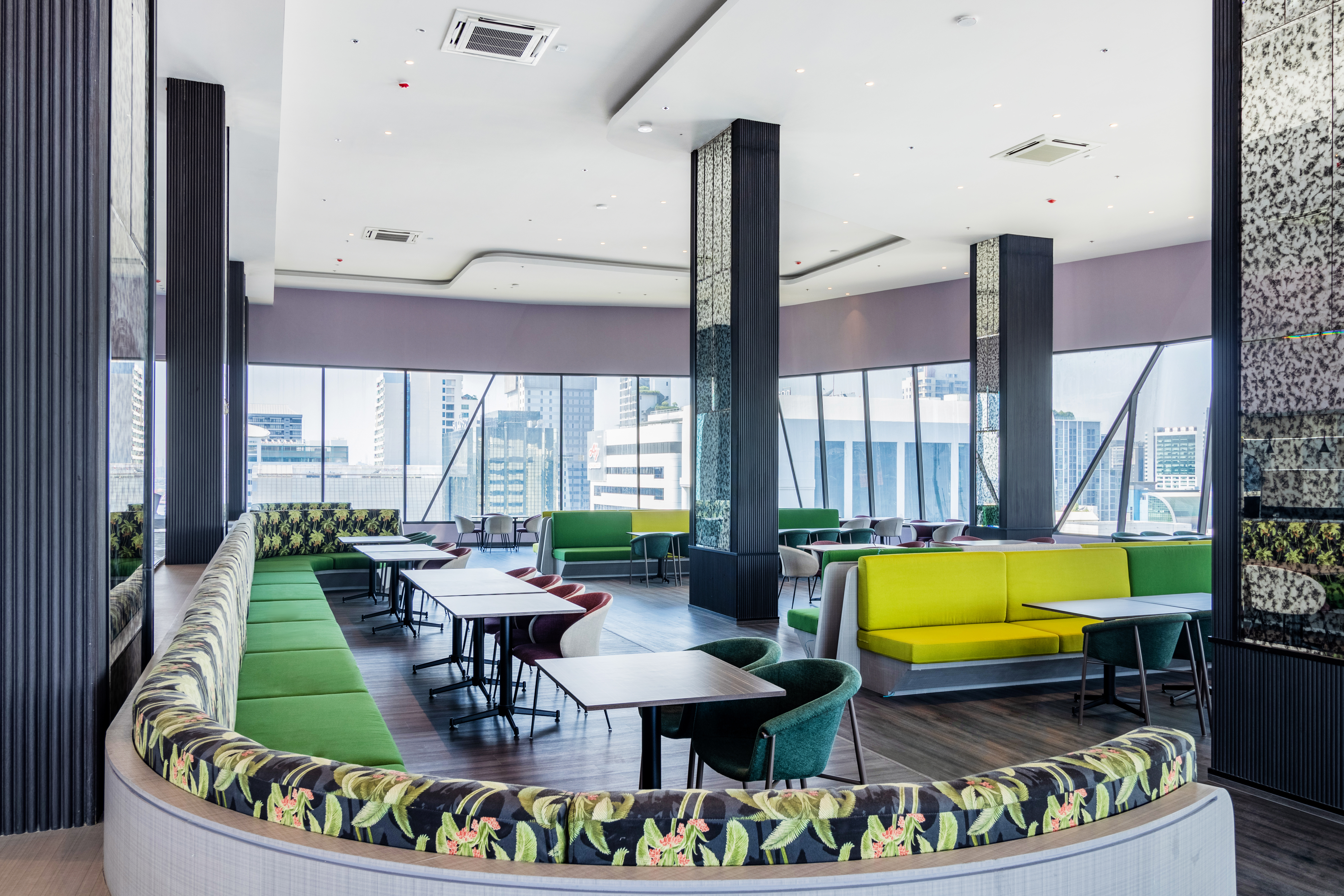 Queensland Hotel Bangkok