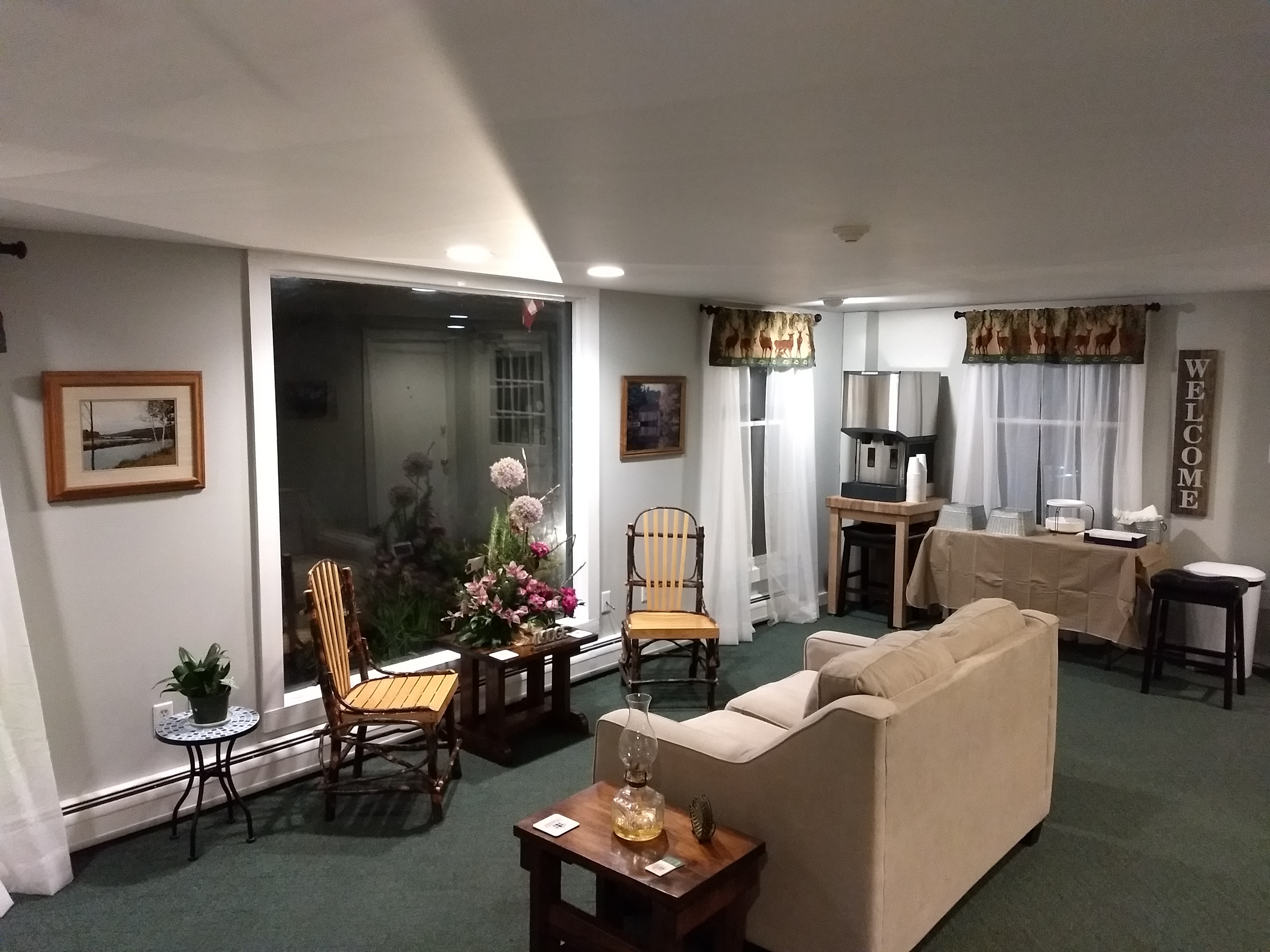 The Lodge At West River