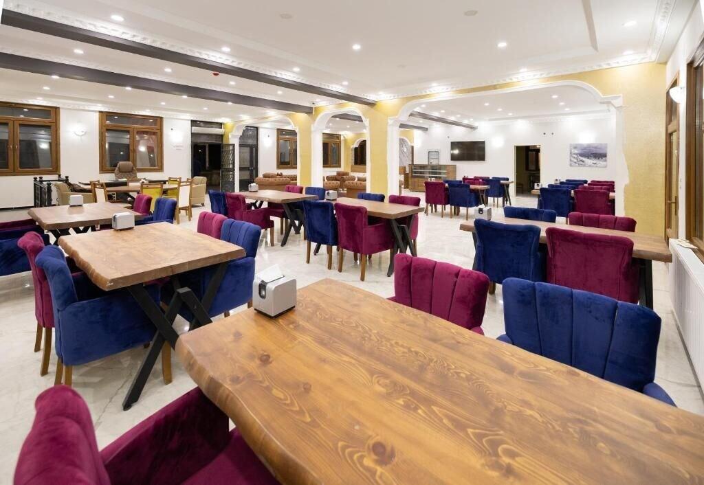 Avulot Mountain Resort Hotel