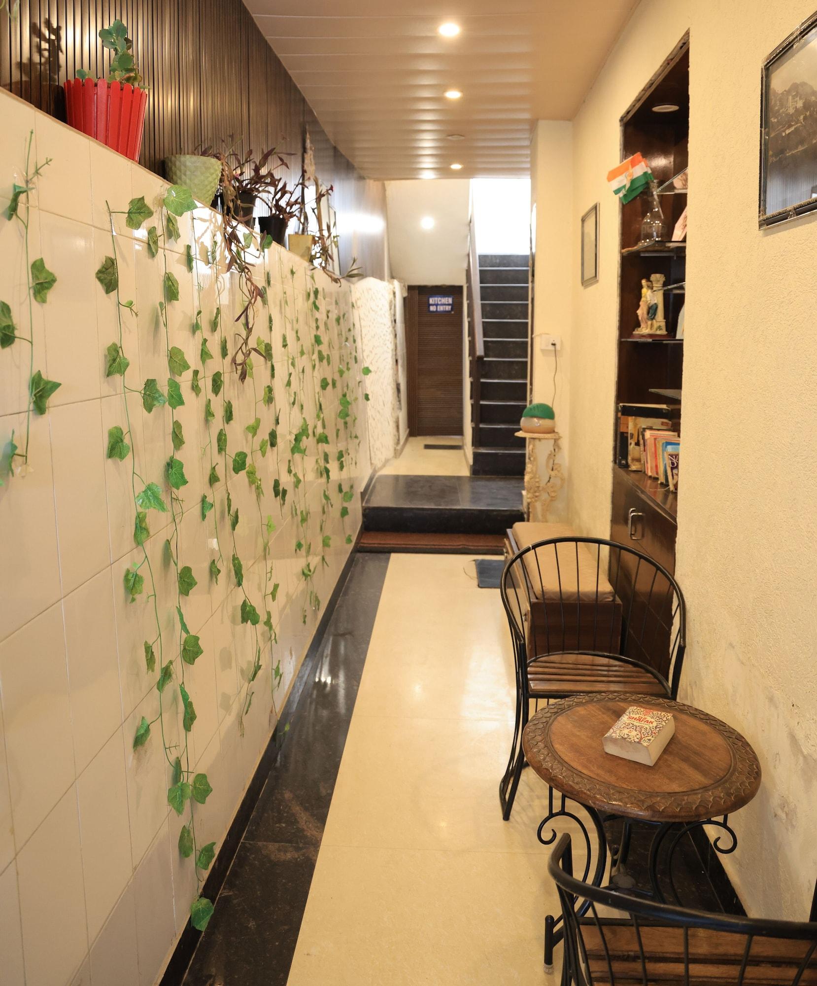 Hotel Himshri By Ovata