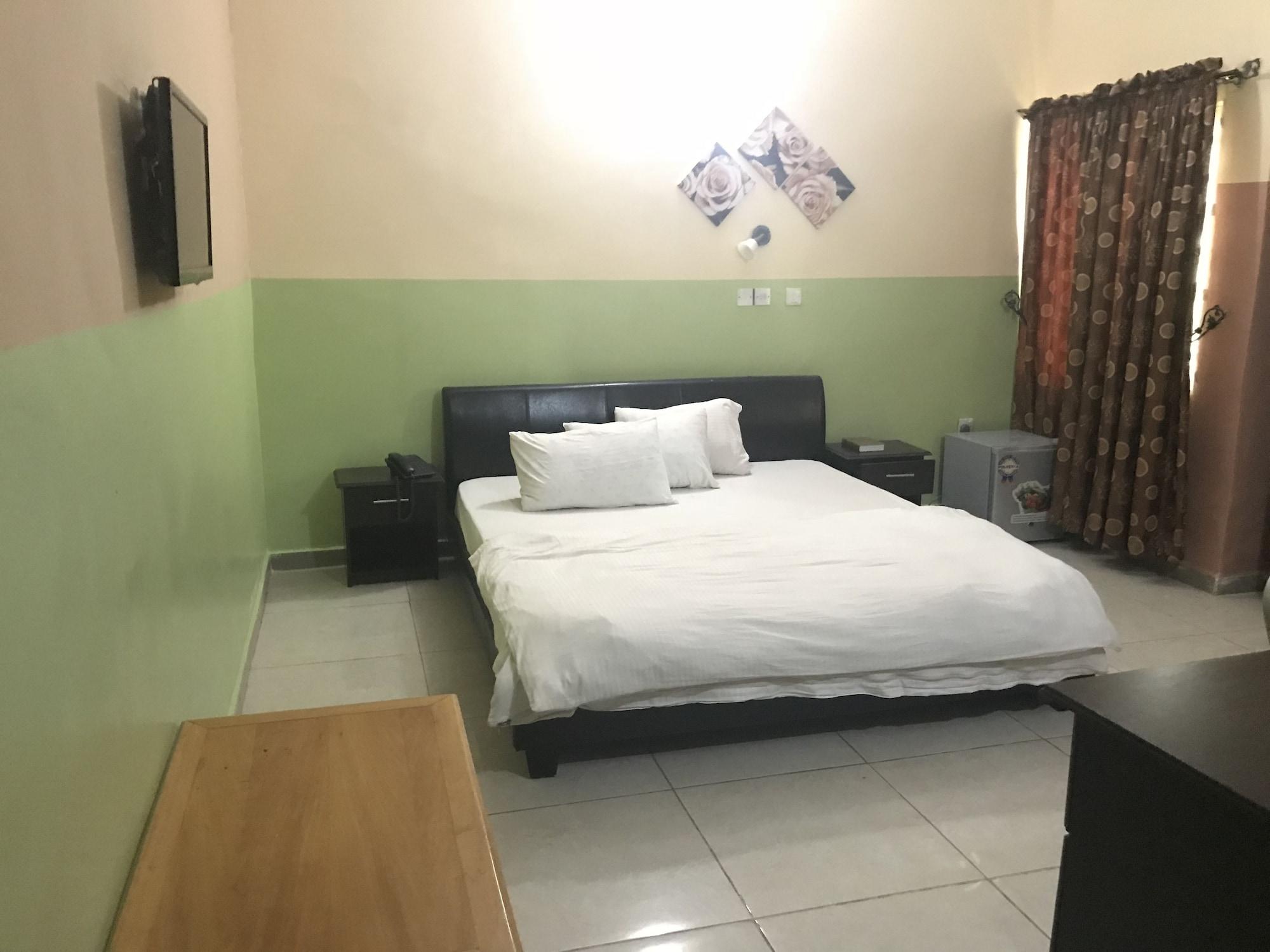 Room 2, Richmond Hills Suites, Enugu North