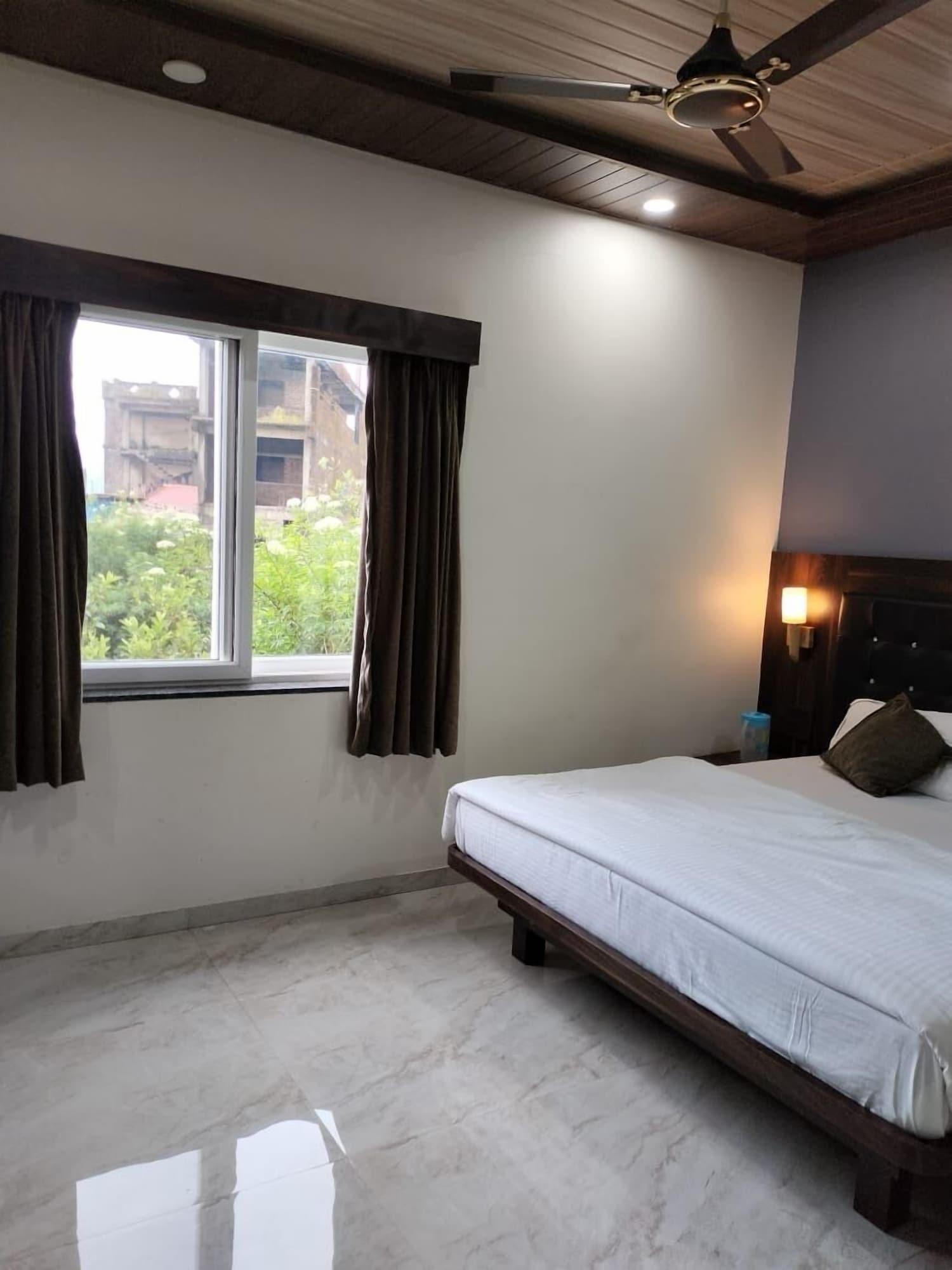 Hotel Om Palace