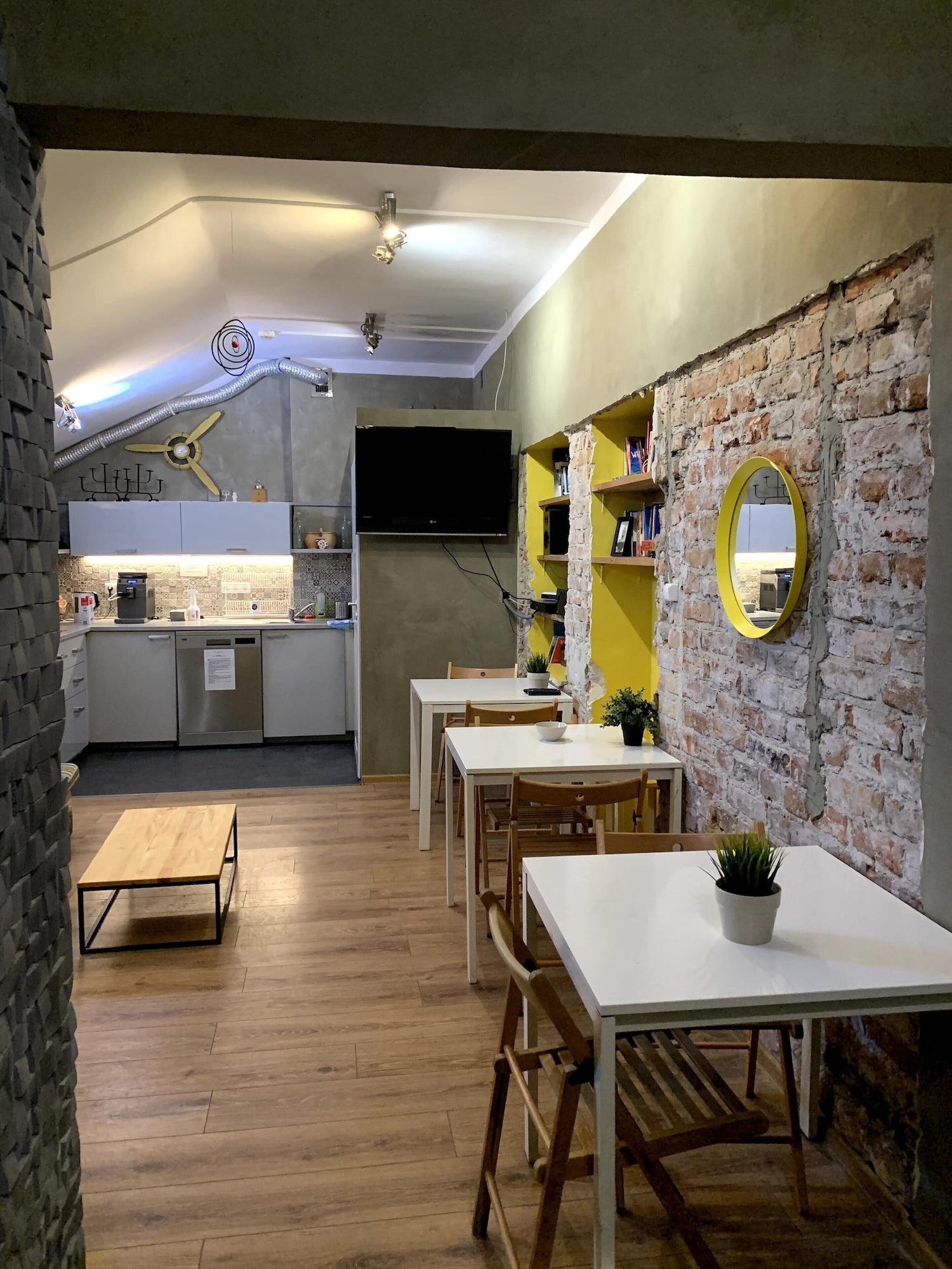 New World St. Hostel by null