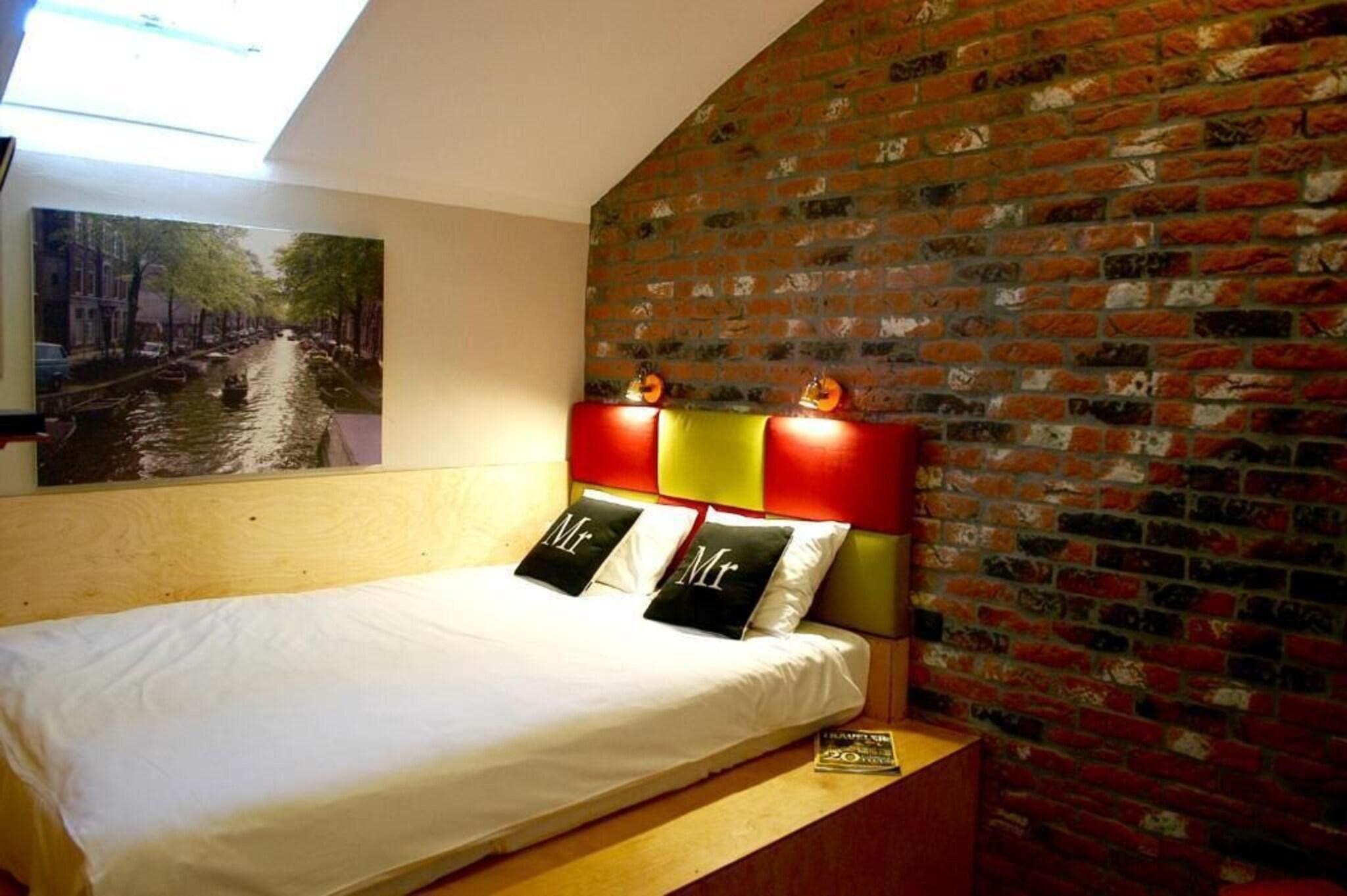 New World St. Hostel by null