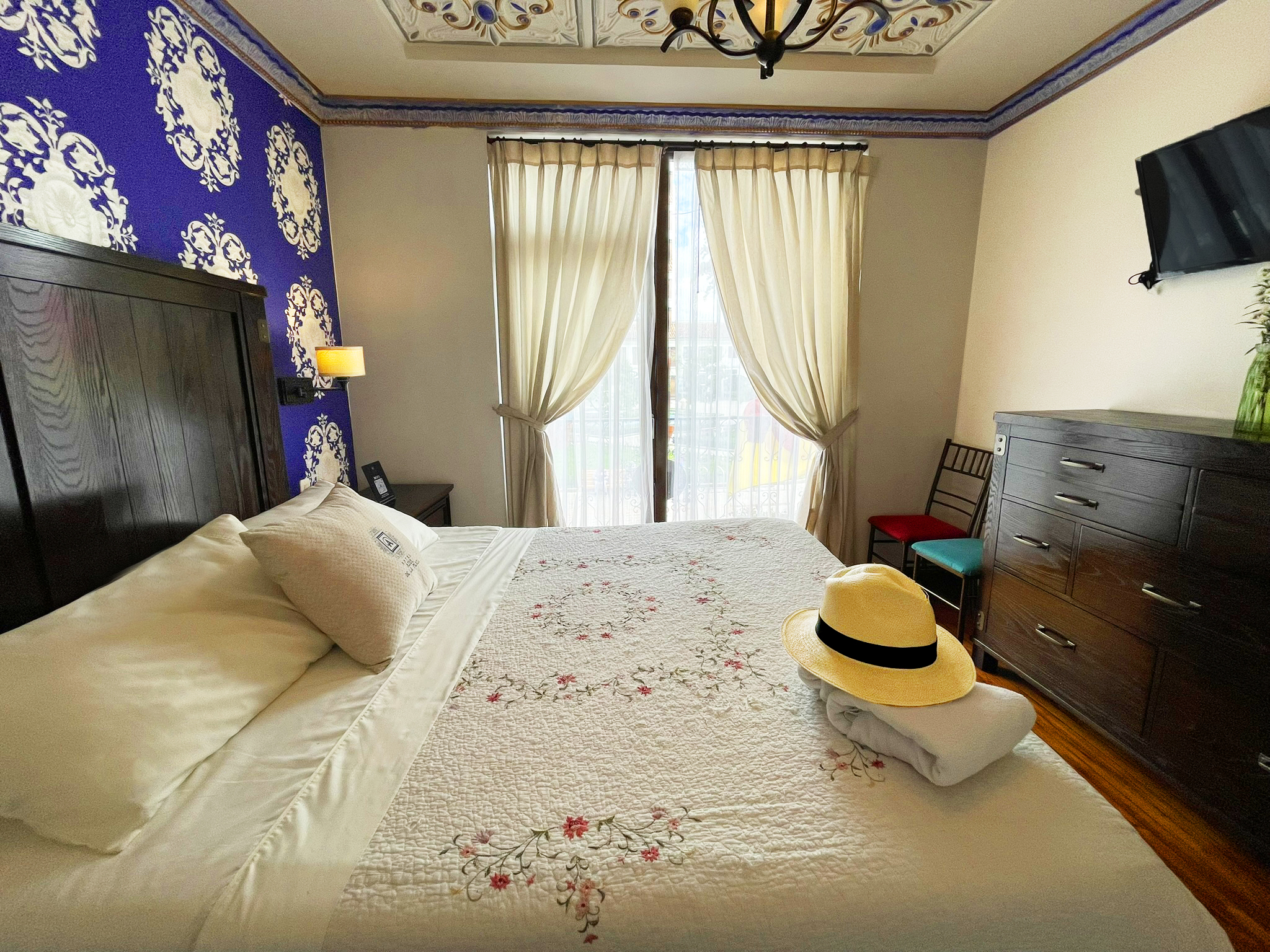 Hotel Azul De La Plaza By Chat Noir