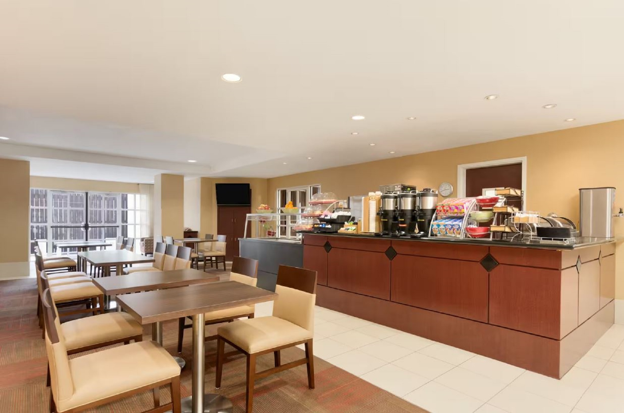 Hawthorn Extended Stay by Wyndham College S. South