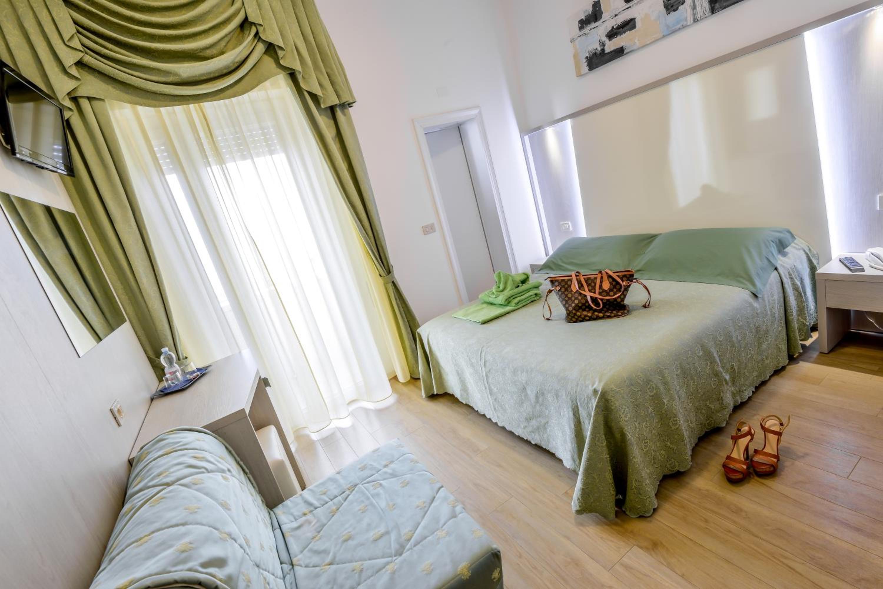Hotel Corinna