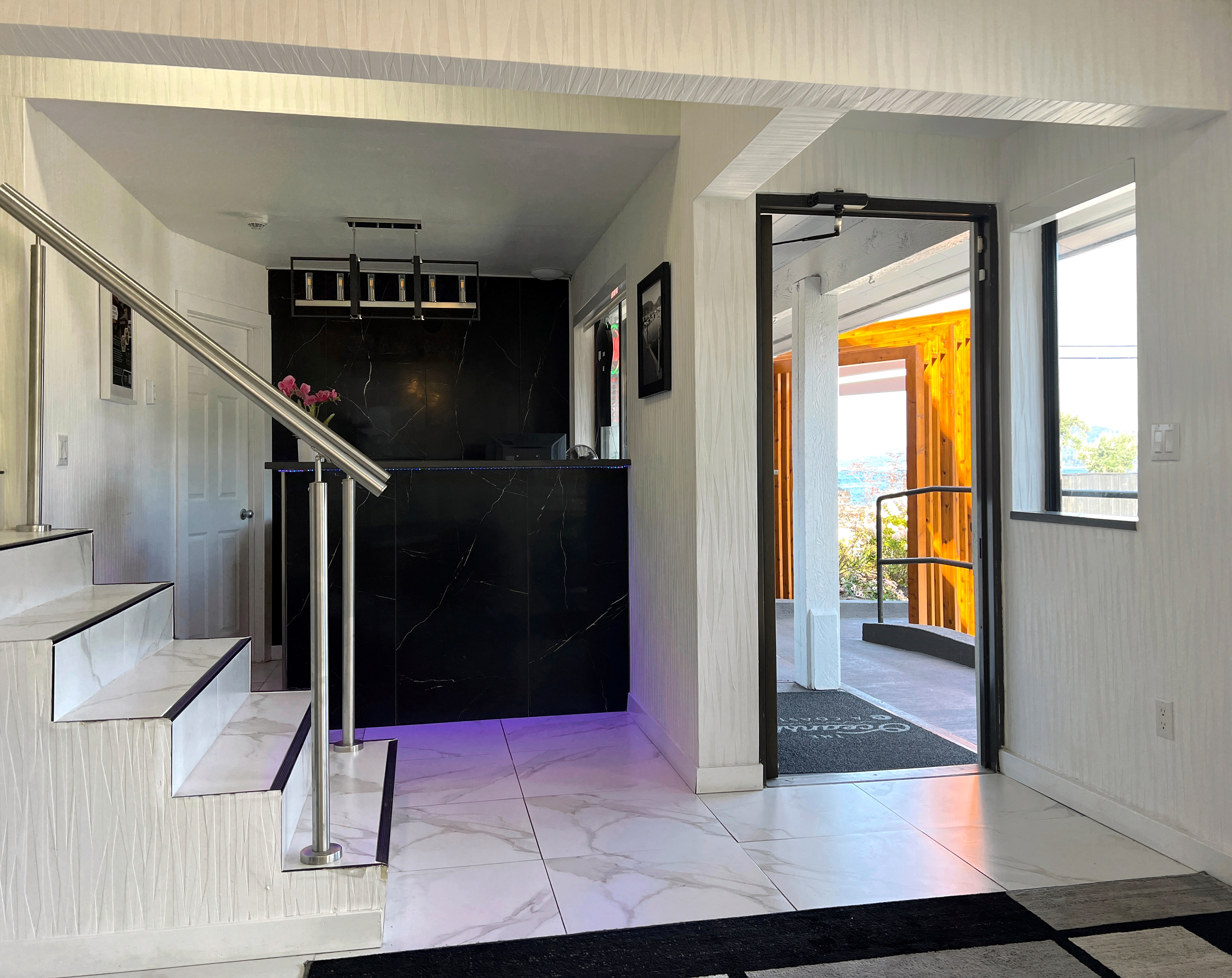 Lobby 5, Oceanside Villas, Sunshine Coast
