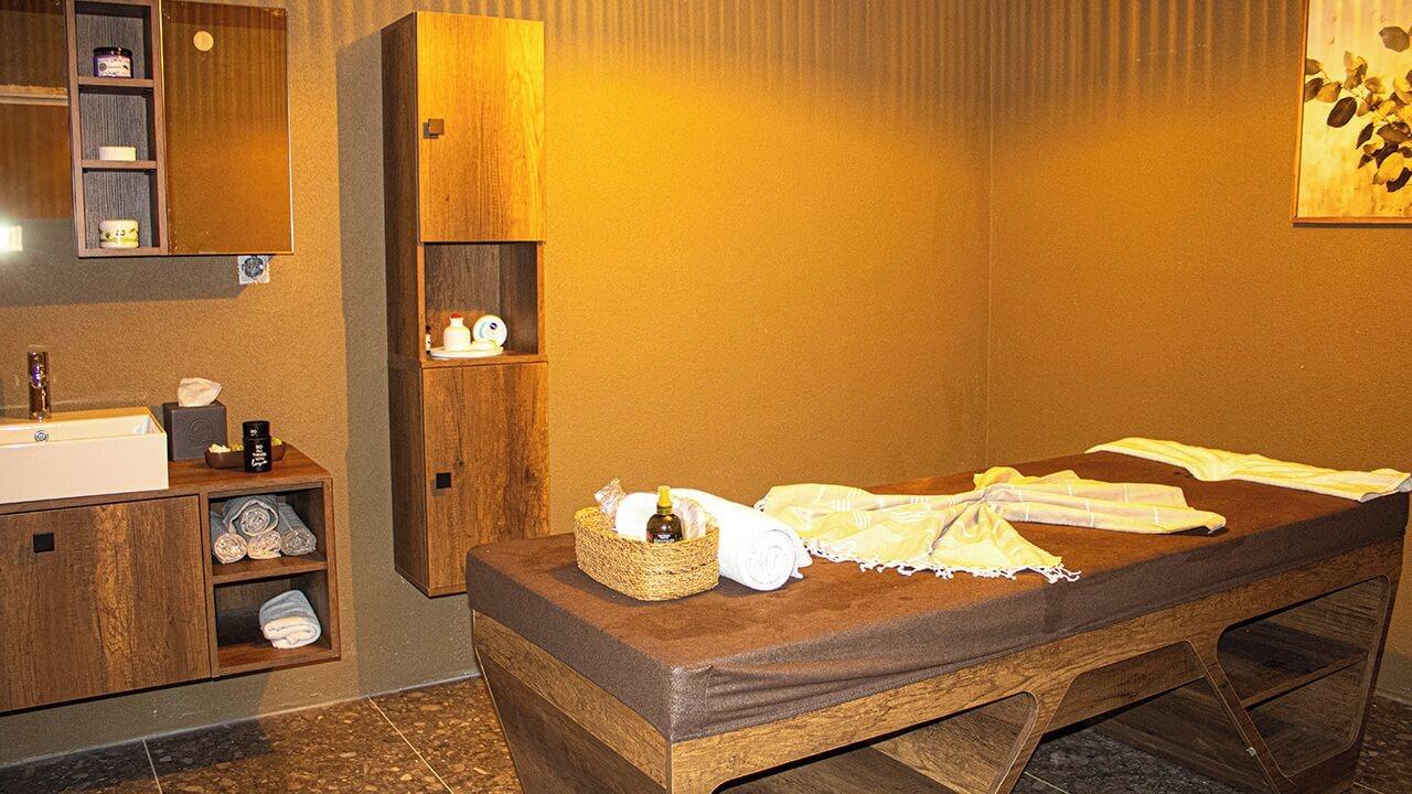 216 North Hotel & Wellness-Spa