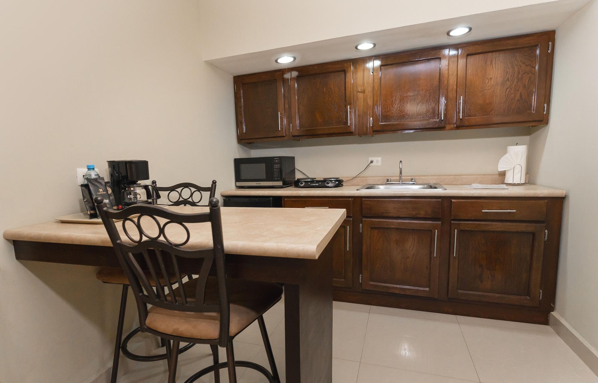 Room 3, El Camino Hotel & Suites, Caborca