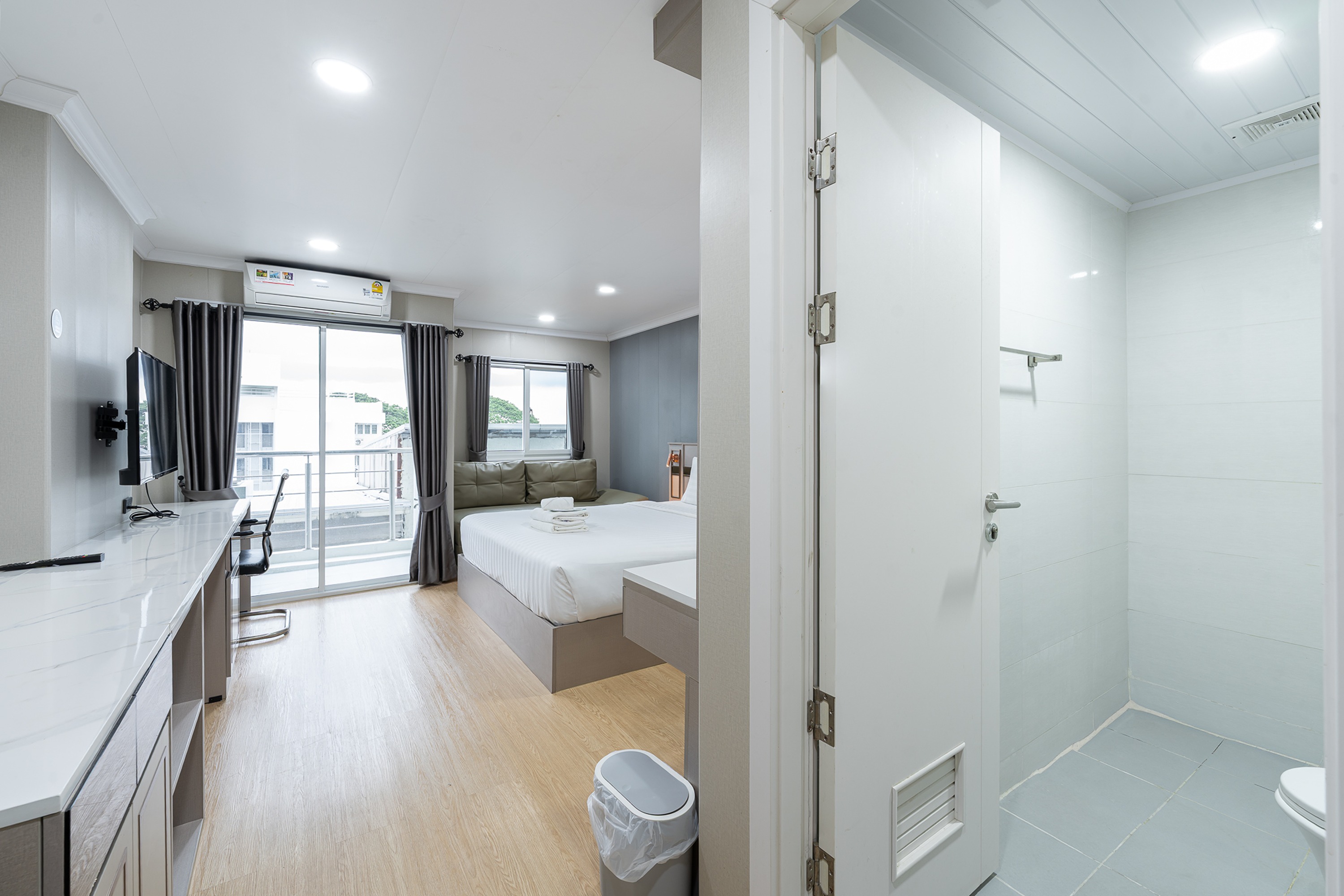 Tj 4711 Residence