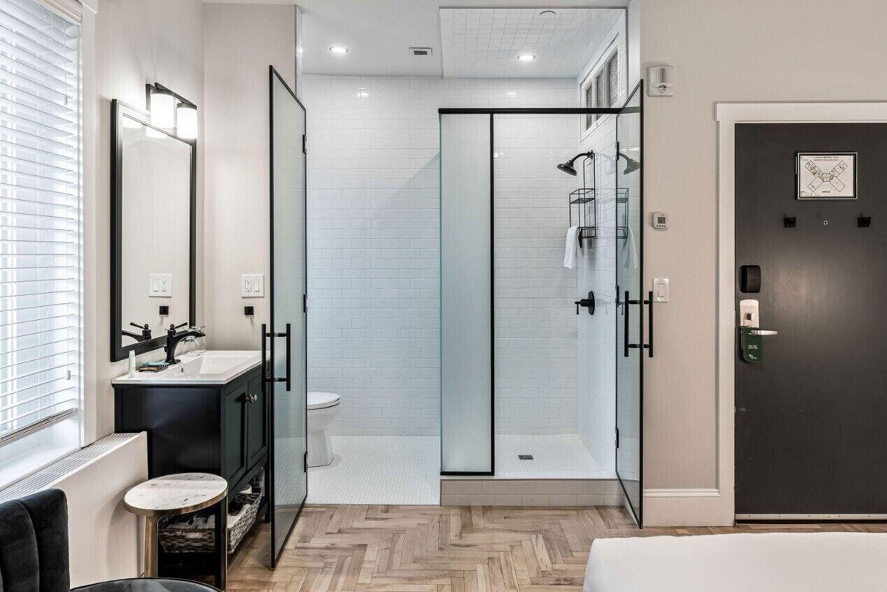 The Inn on Officers Garden by null