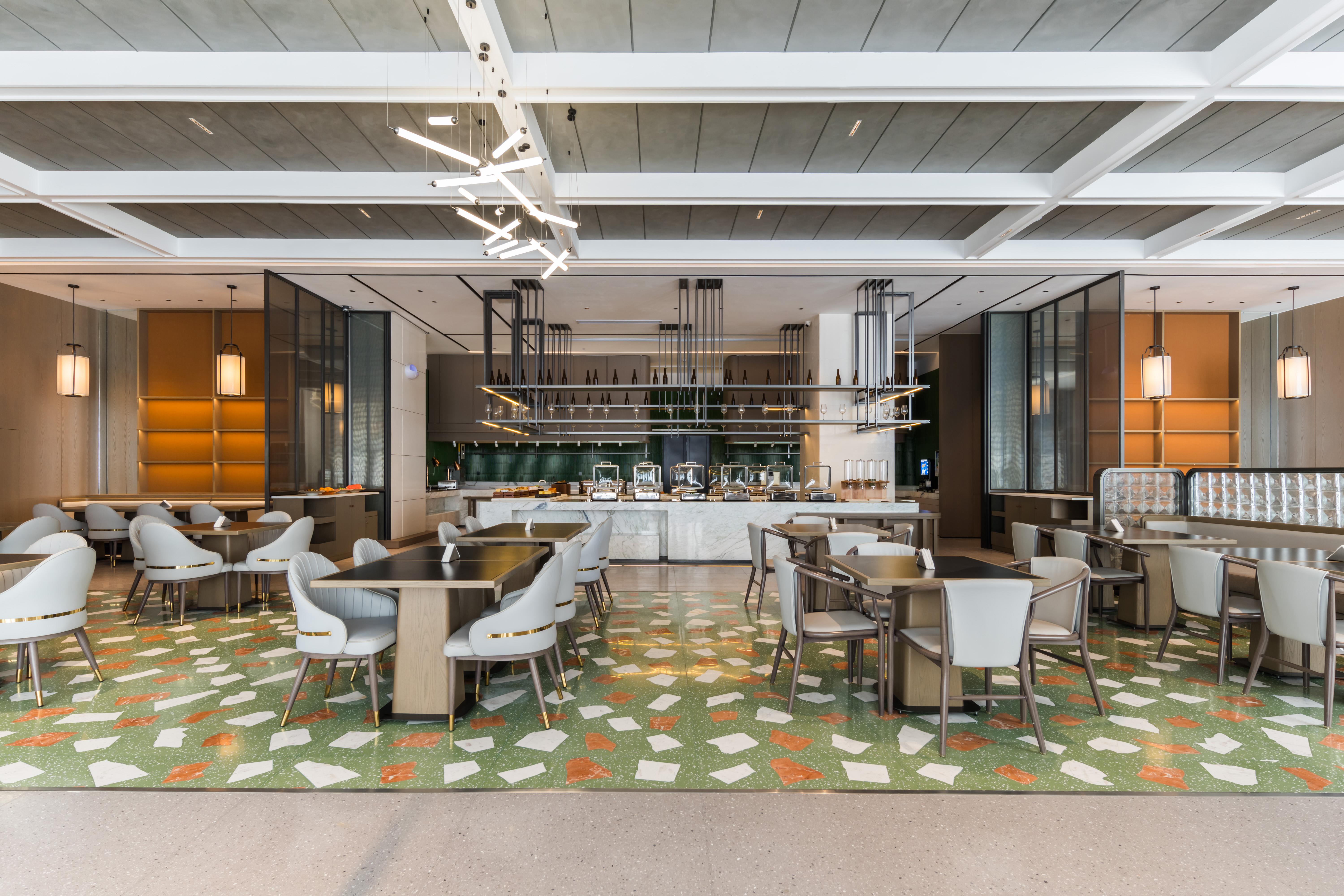 Grand Madison Hotel Xiangyang Hexin Outlets