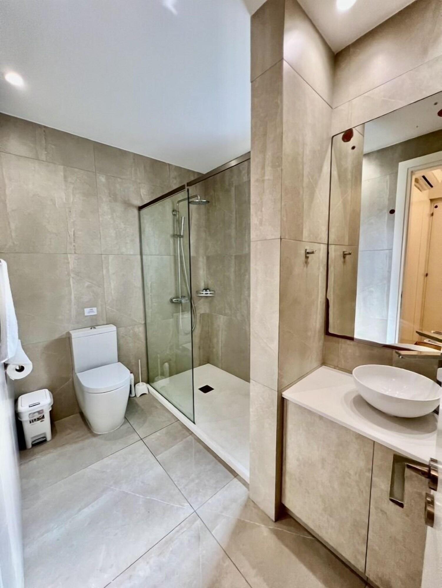 Emerald Bay Suites