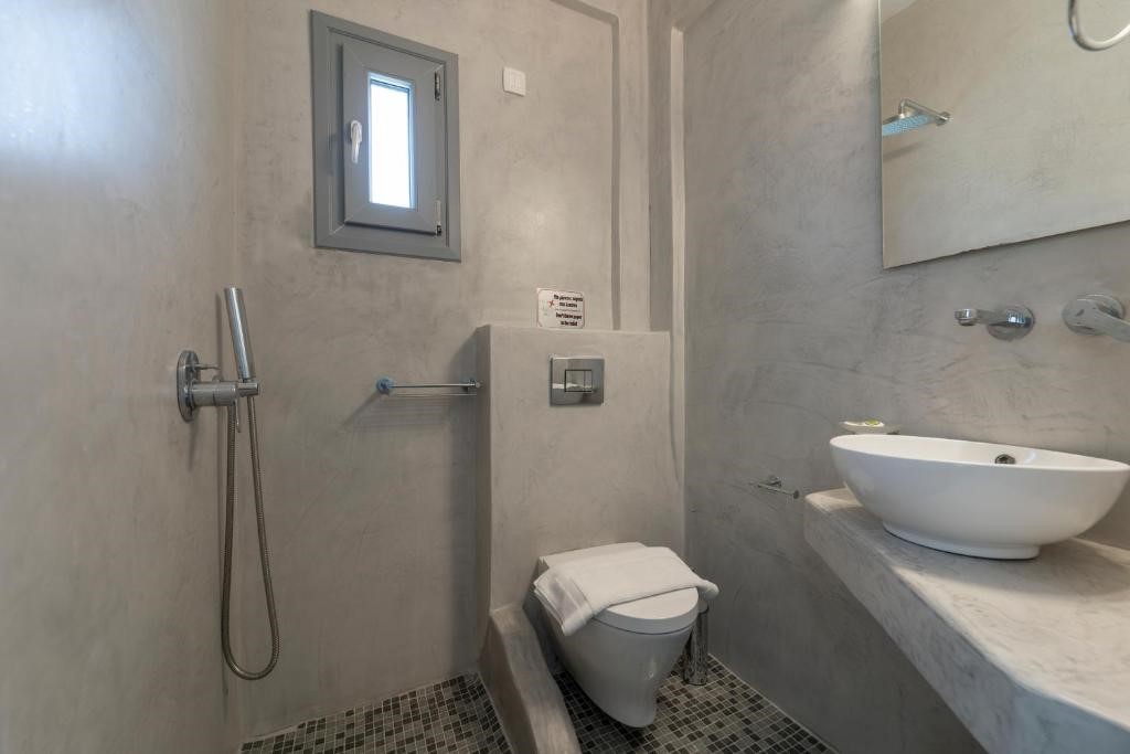 Black Coast Hotel Santorini