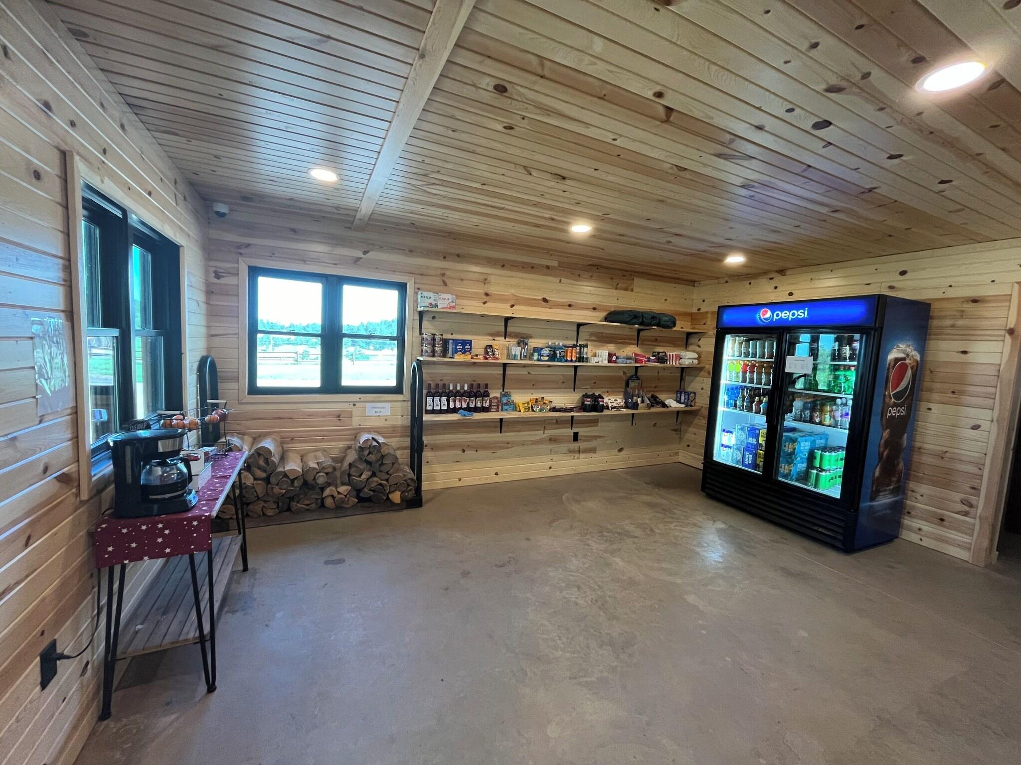 Lobby, Pine Haven Lodging, Pennington