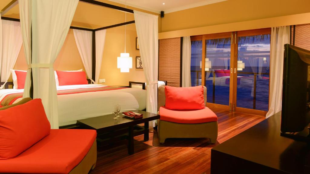 Adaaran Select Hudhuranfushi Resort