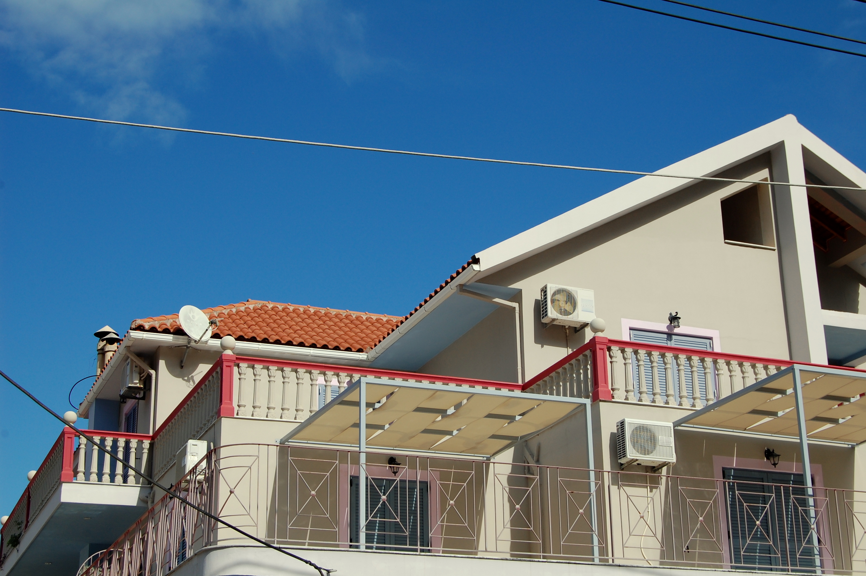 Alkyoni Apartments & Studios