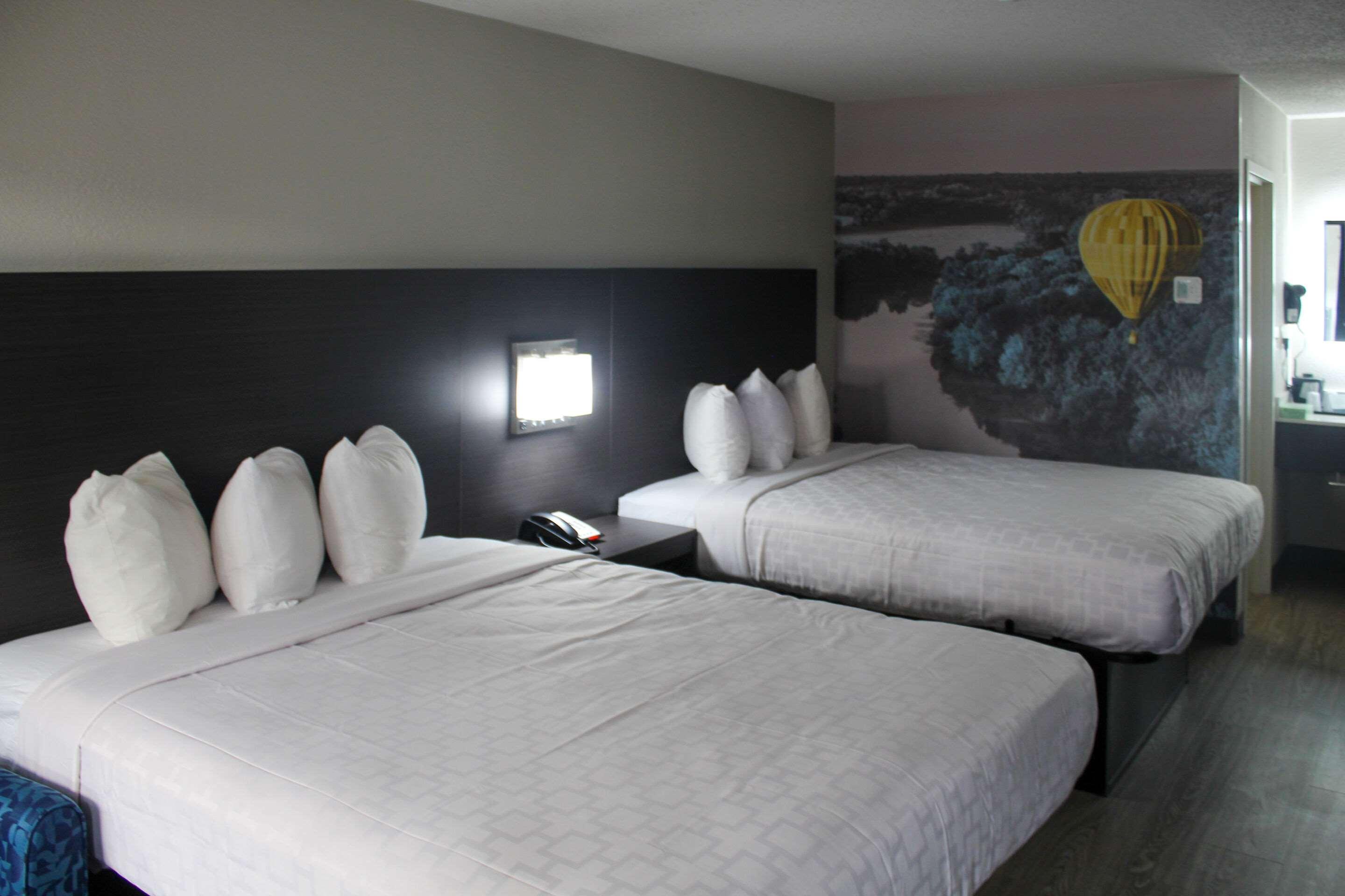 Clarion Pointe Statesville