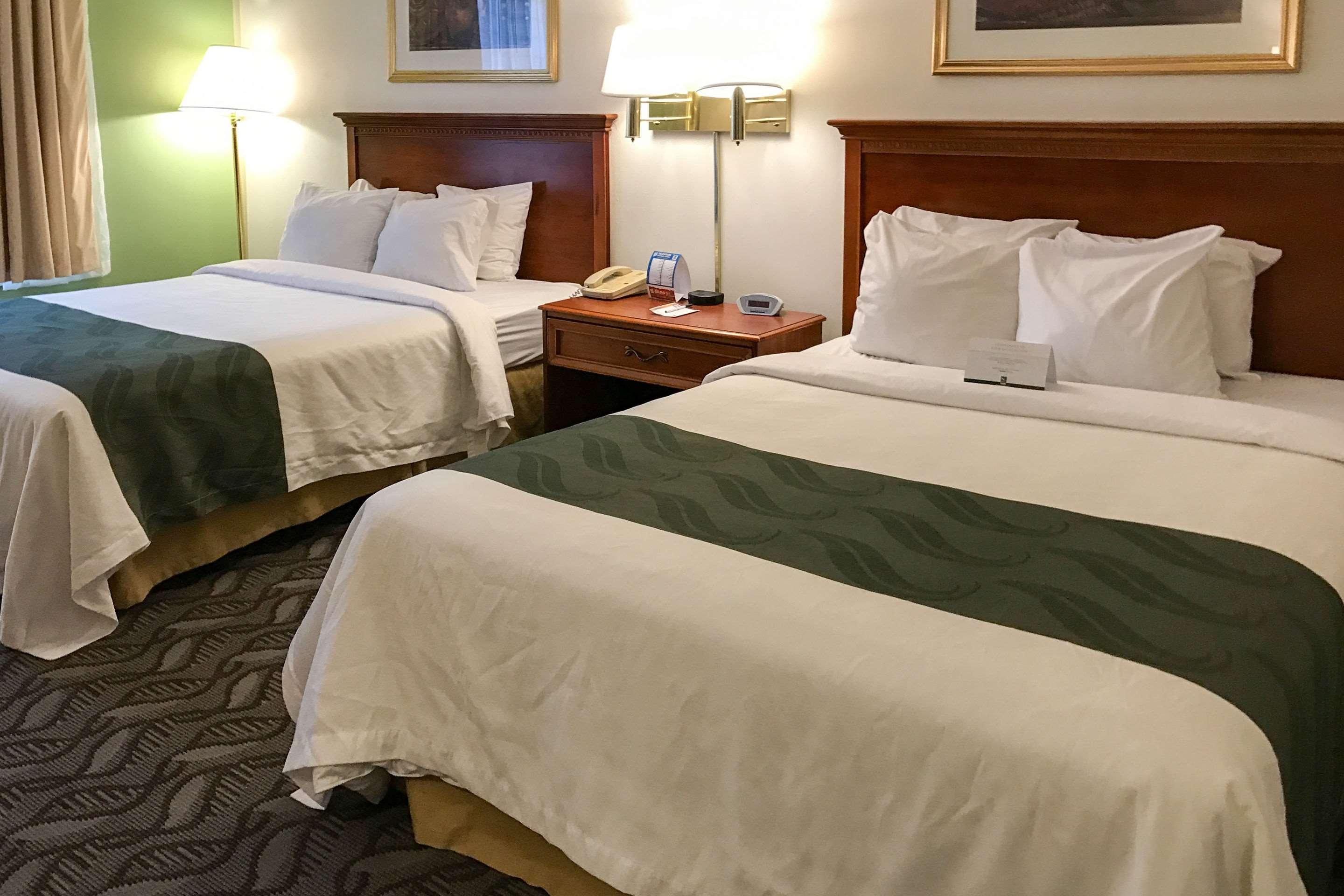 Quality Inn Airport Holland