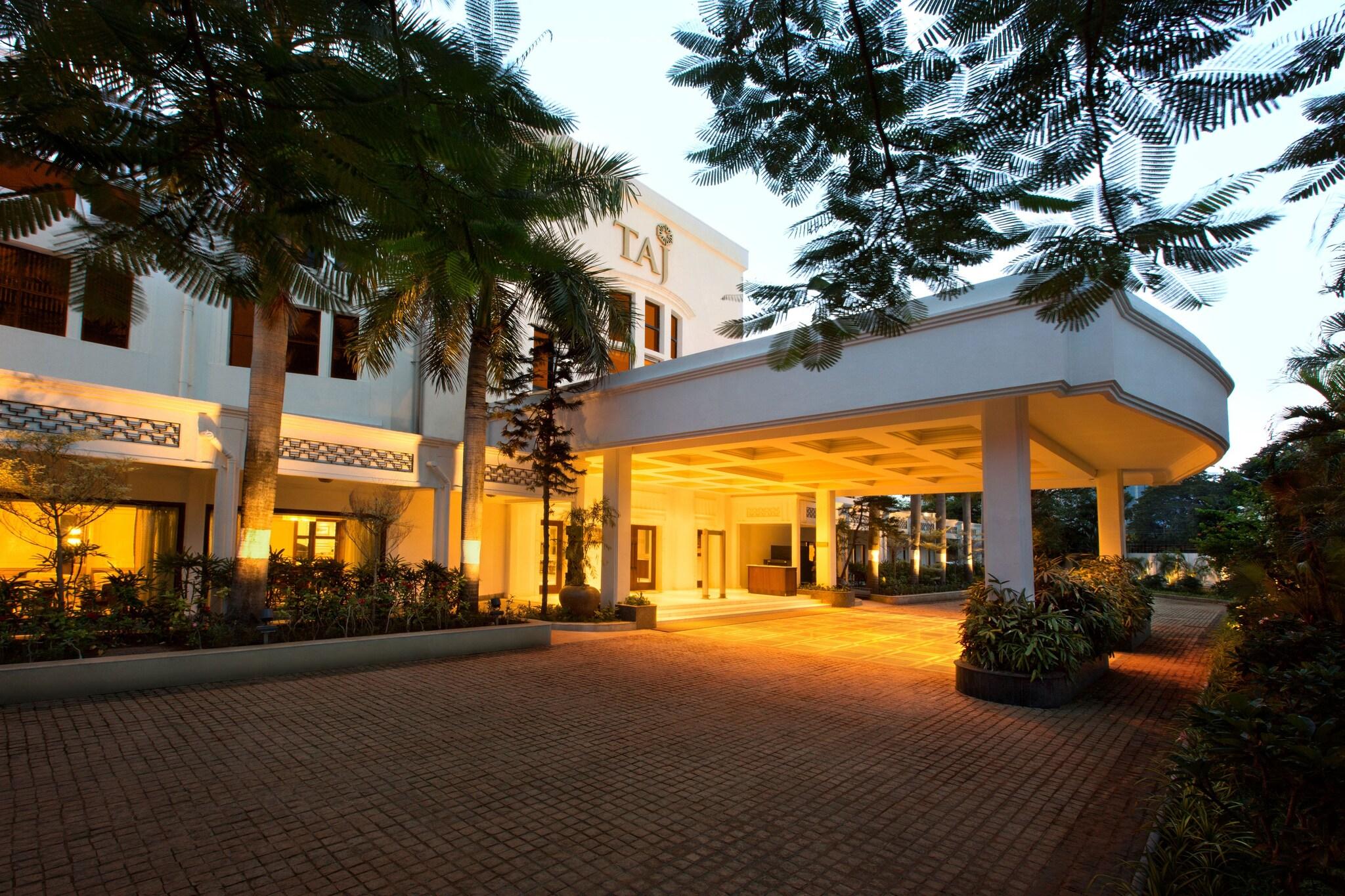 Taj Connemara, Chennai by null