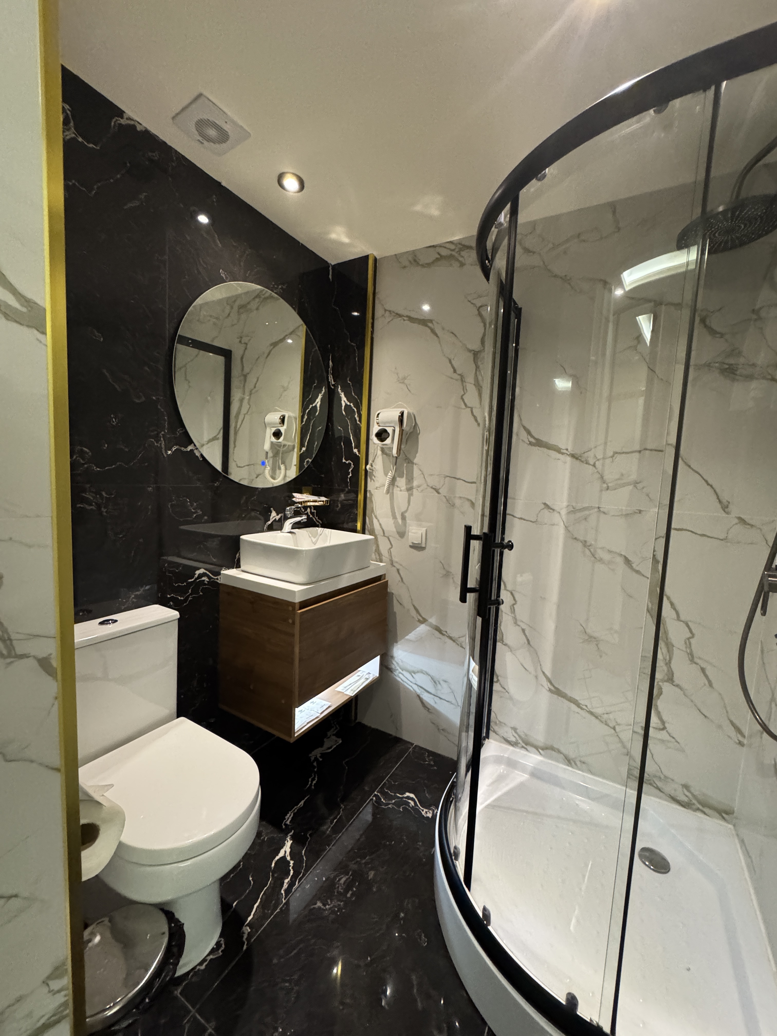 Lakeside Hotel By Eden Group