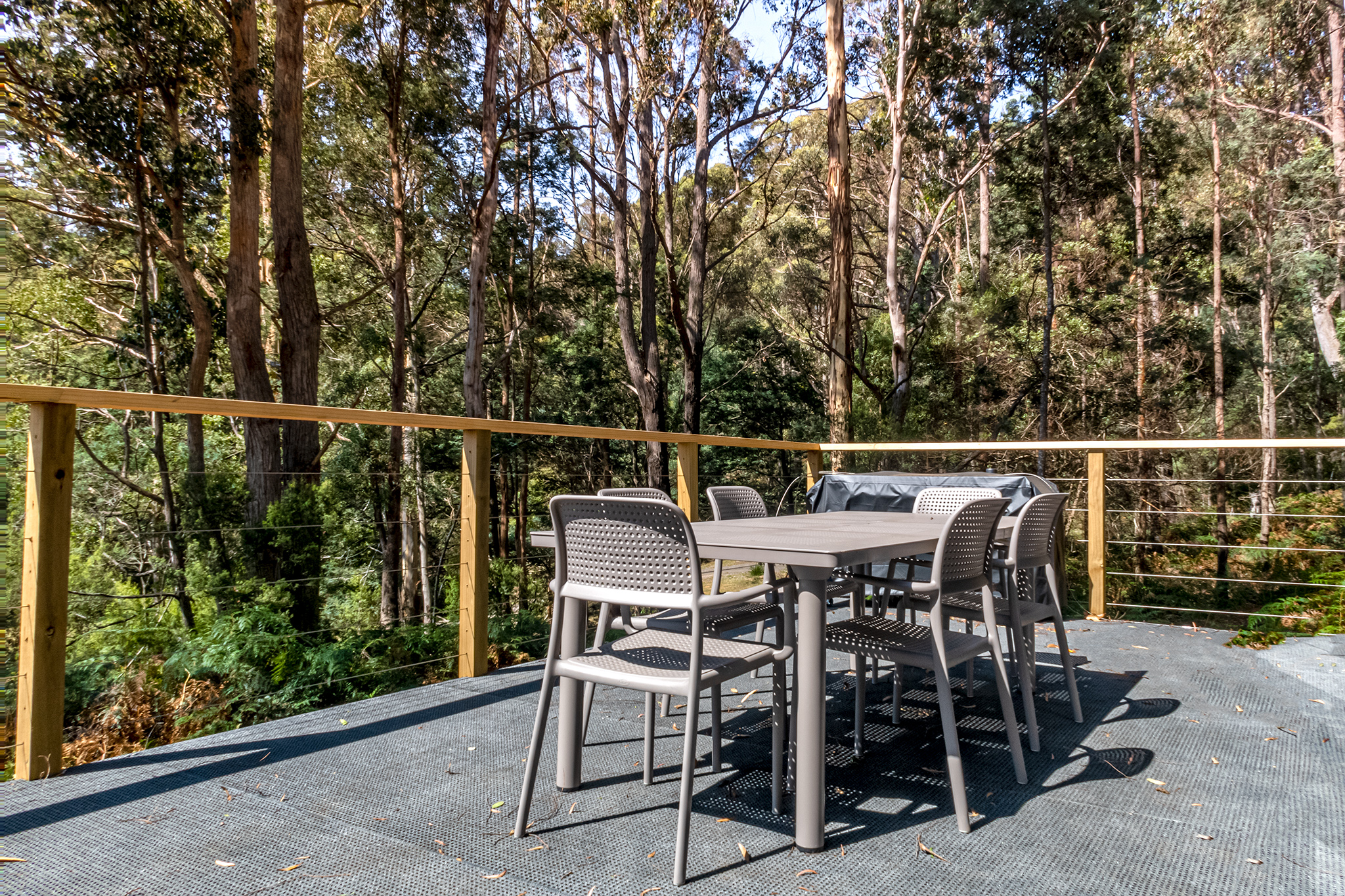 Tin Dragon Cottages - Eco Retreat by null