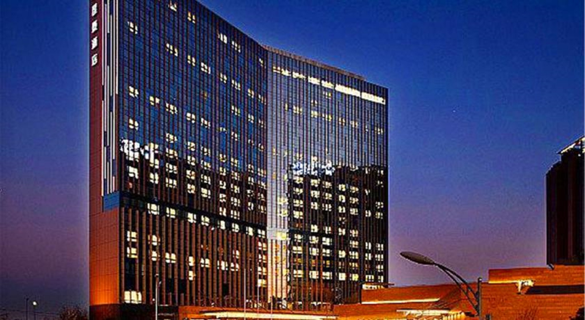 Grand Millennium Beijing by null