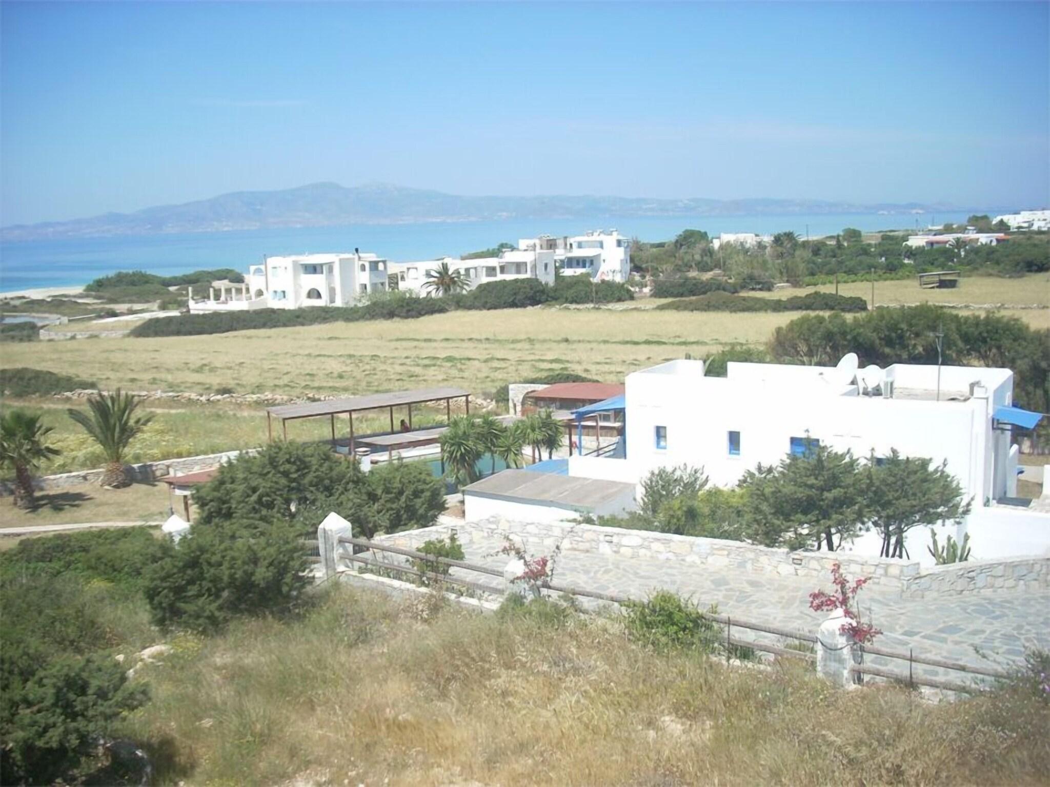 Aeraki Studios Apartments