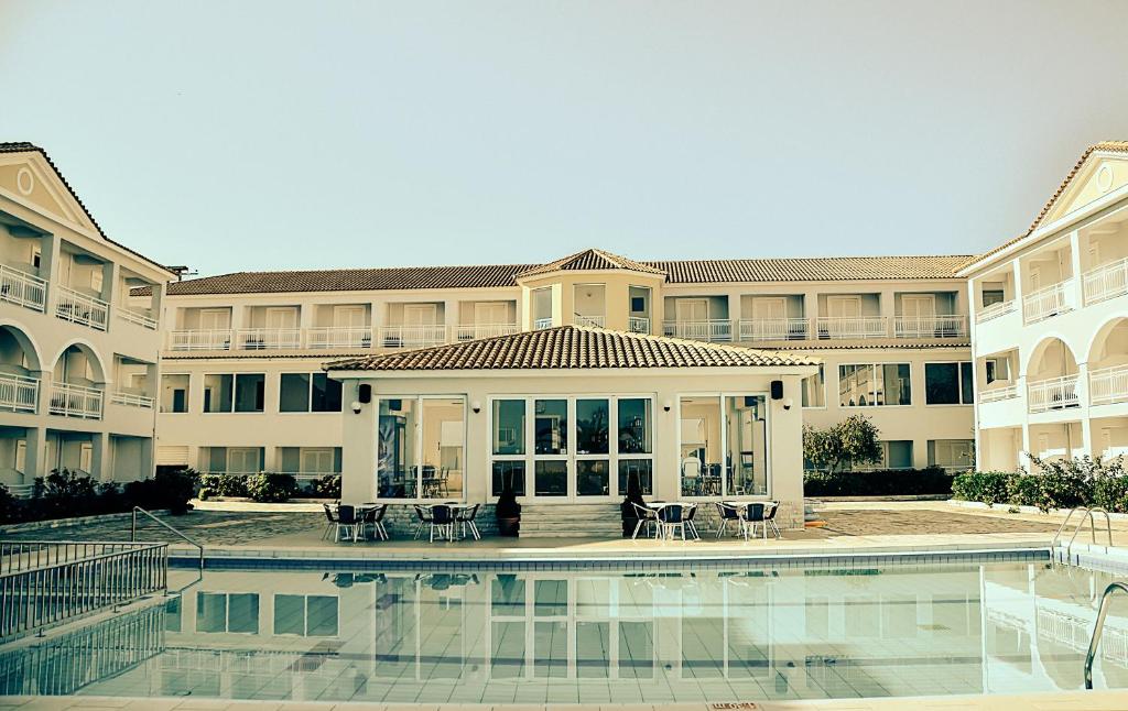 Meridien Beach Hotel - Poză