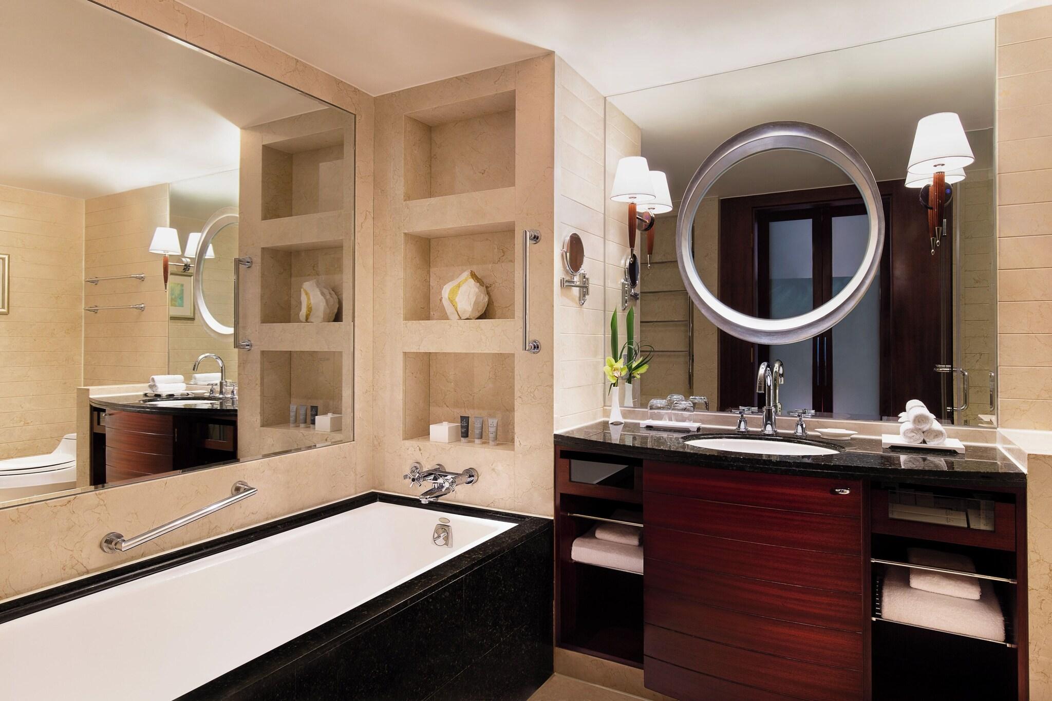 JW Marriott Hotel Shanghai at Tomorrow Square