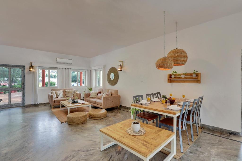 Alaya Stays By Elivaas Luxe Farm Acre - Manesar