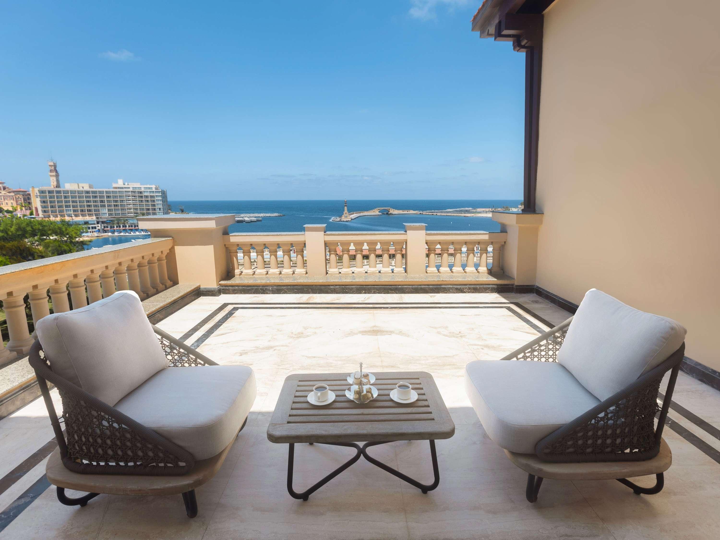 Suite, with views