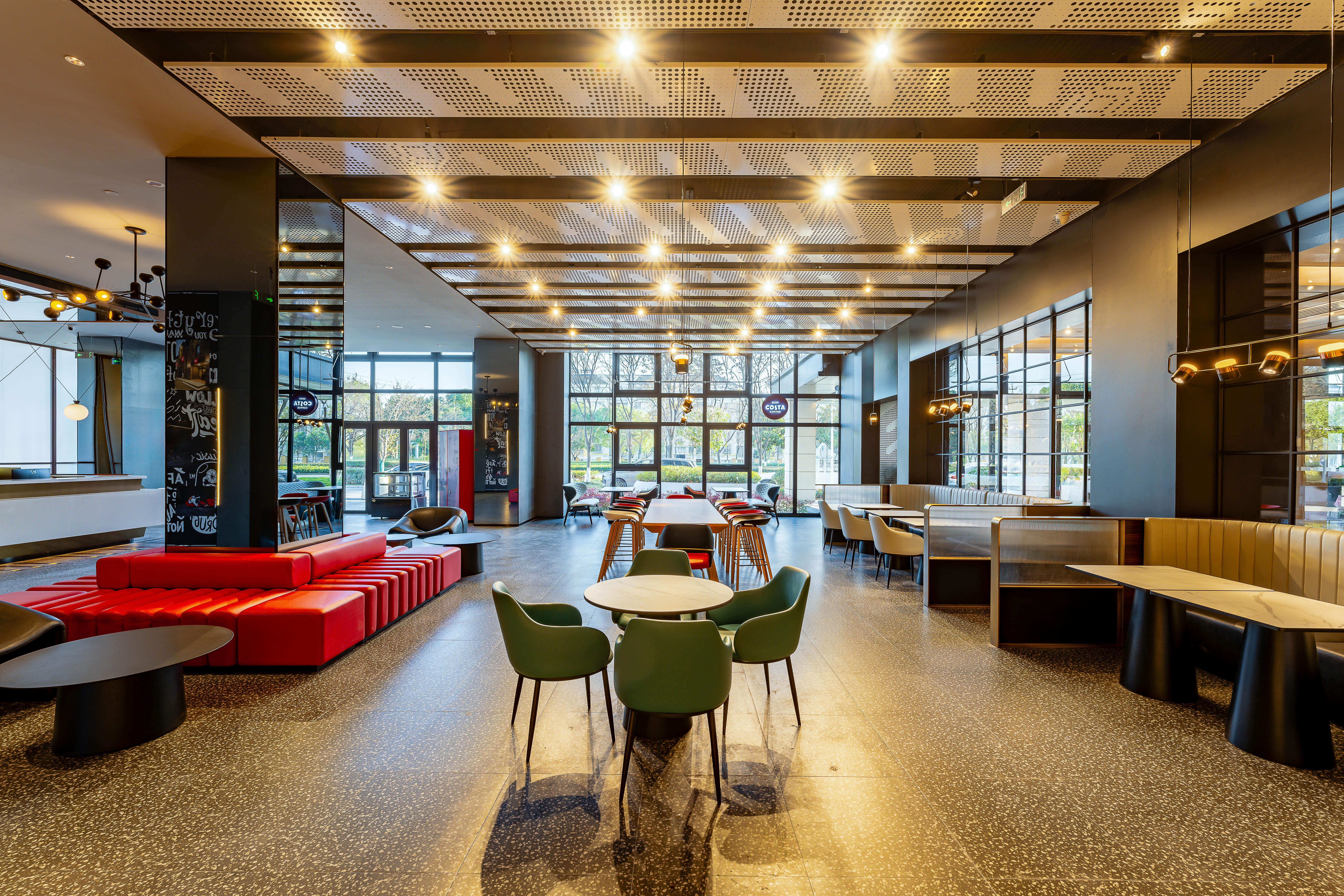 Ibis Hotel (Haiyan Economic Development Zone)