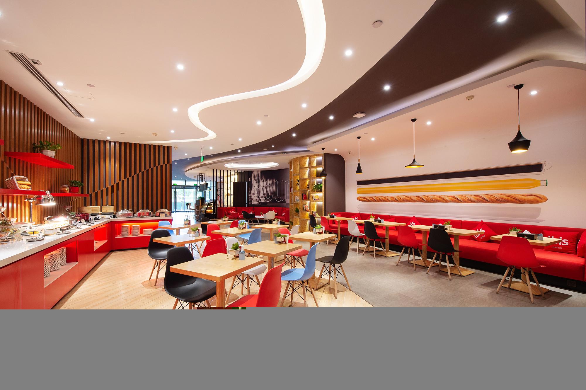 Ibis Hotel (Tangshan Wanda South Lake Park)