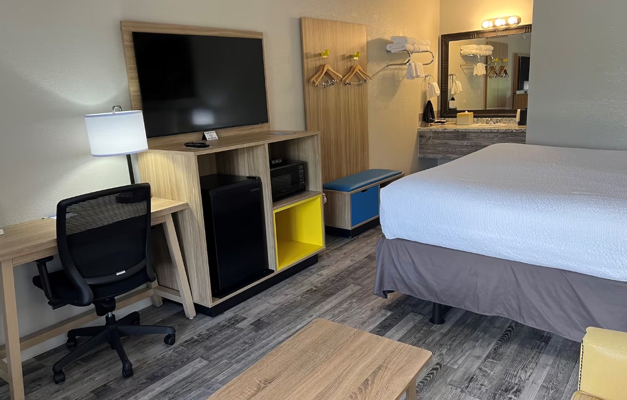 Days Inn By Wyndham Branson Ozarks