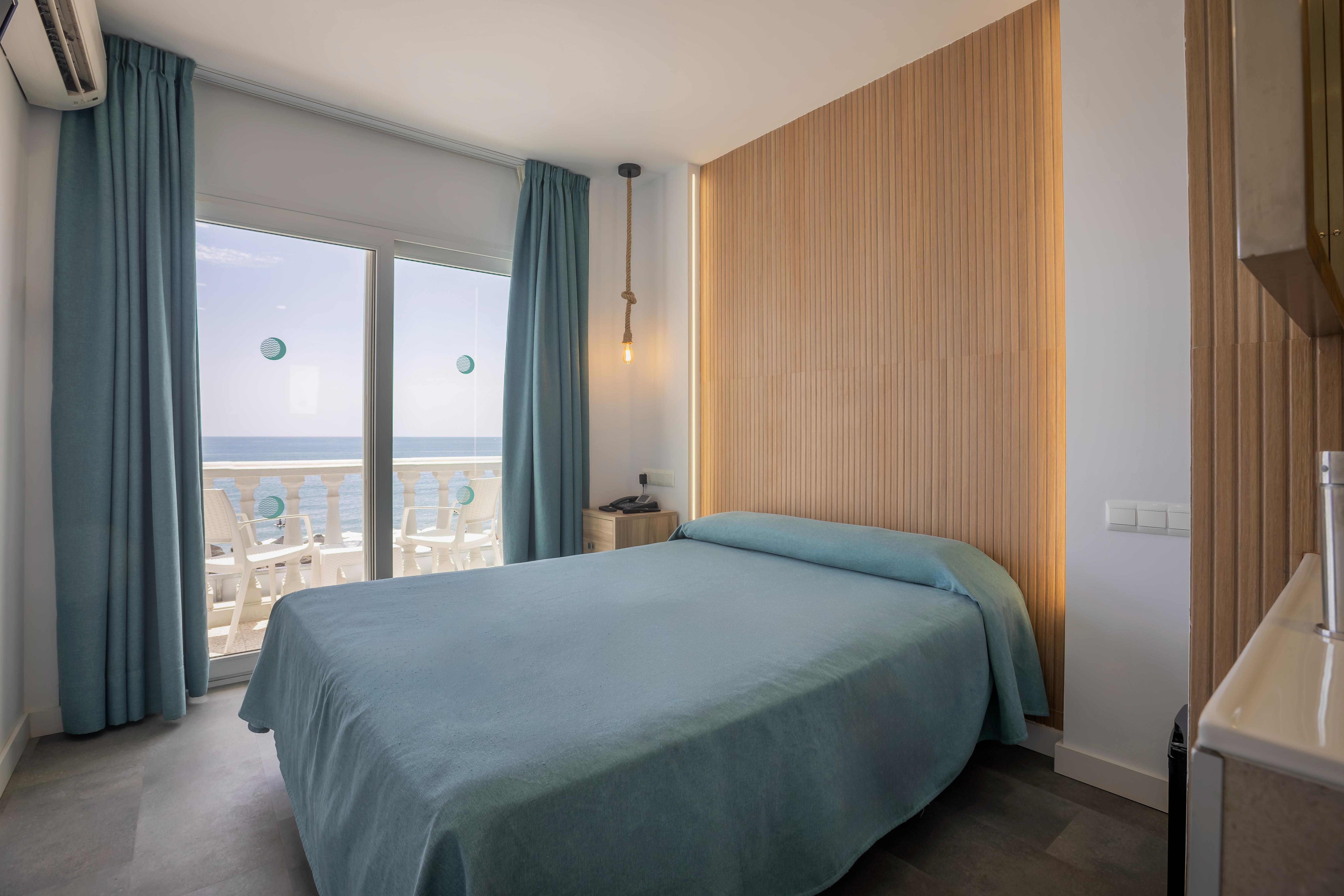 Moon Dreams Mediterraneo