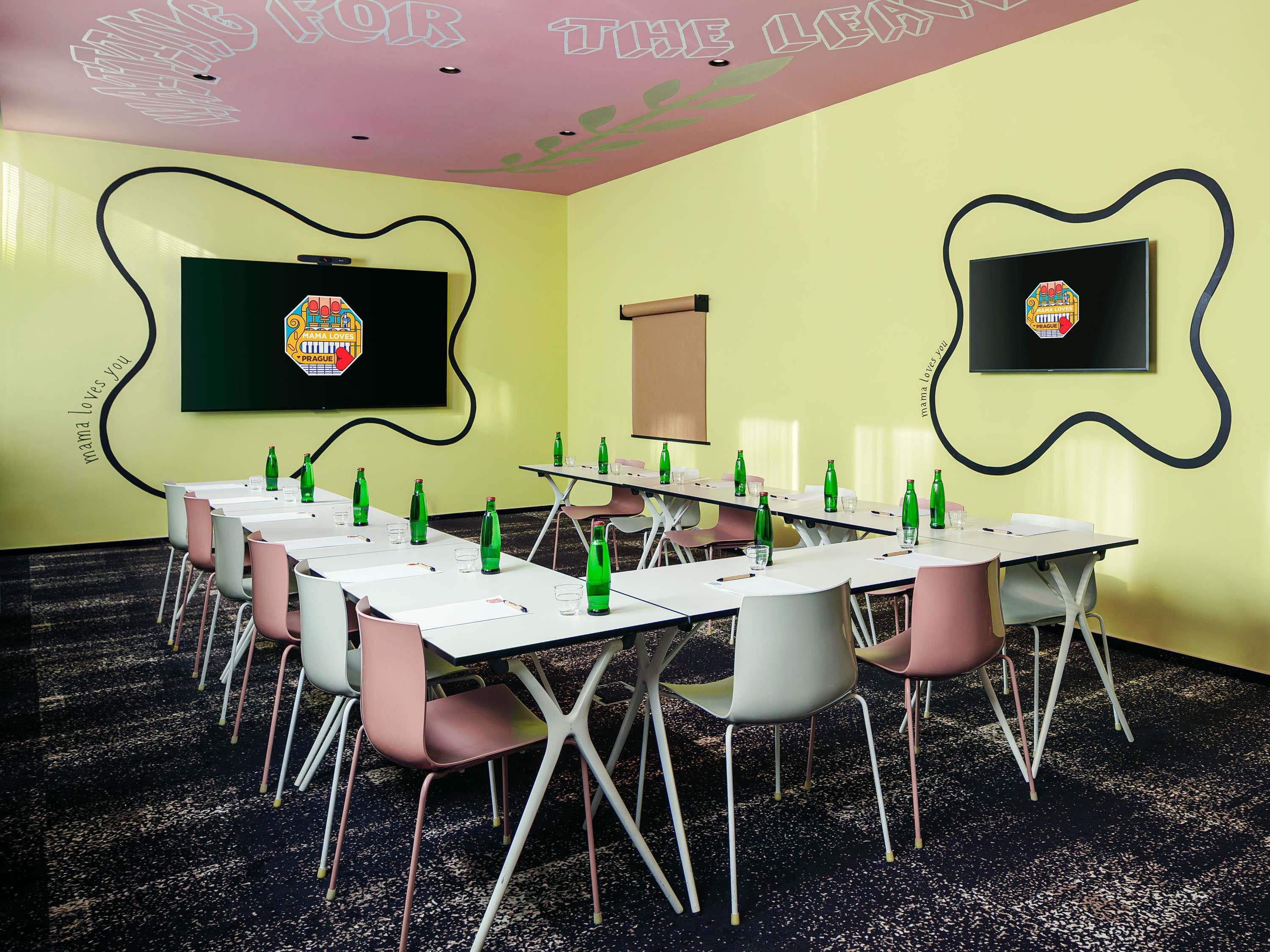 Mama Shelter Praha by null