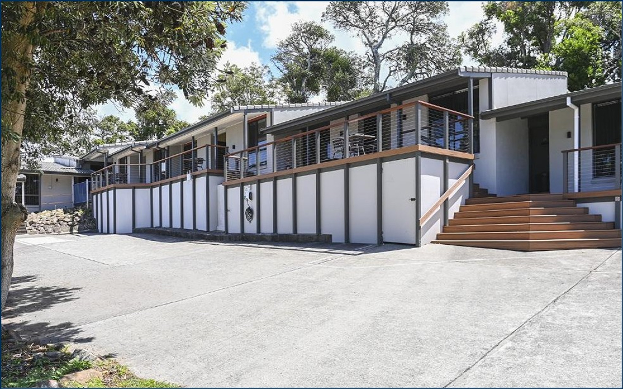 Fern Bay Motel