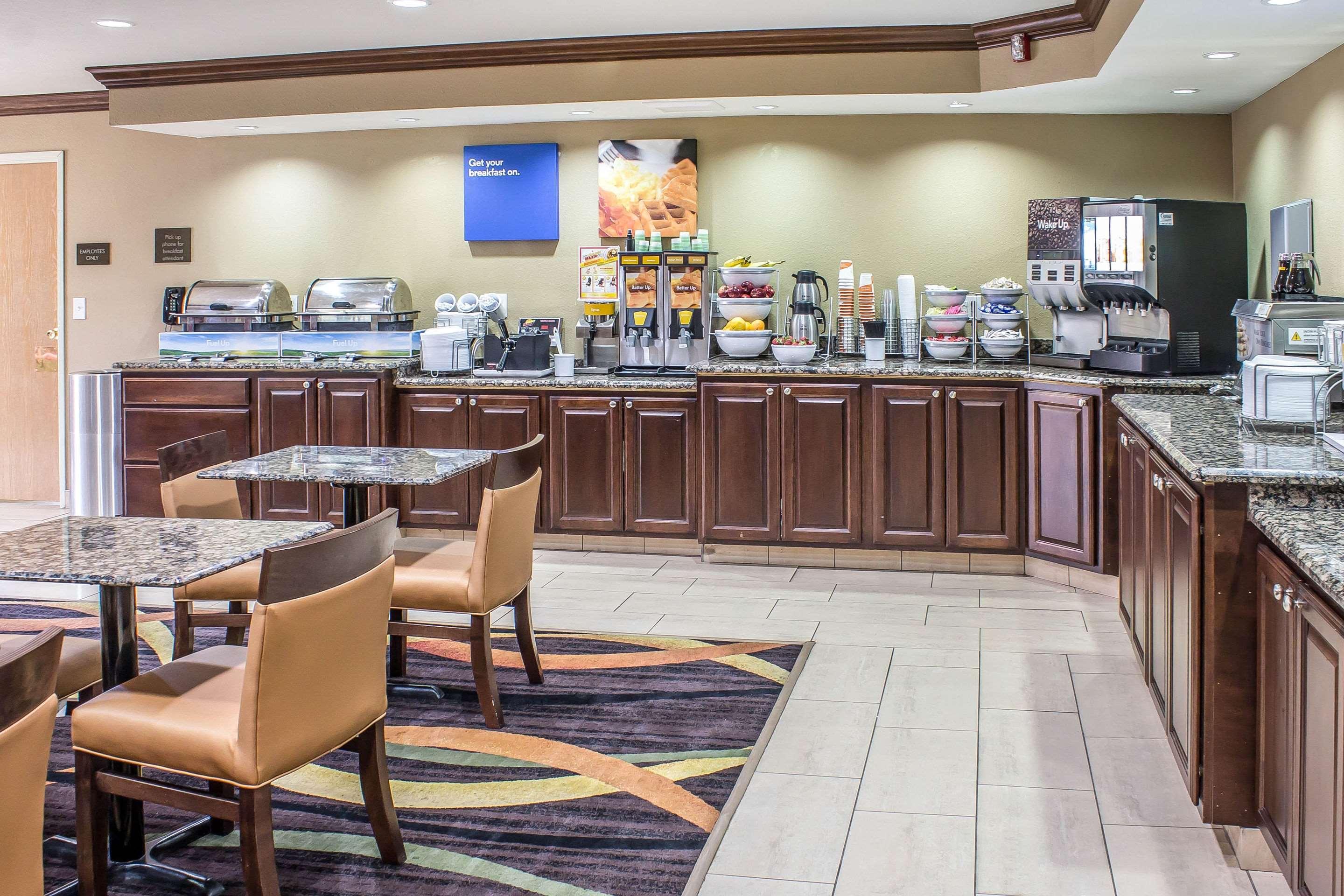 Comfort Inn & Suites Cedar Rapids North