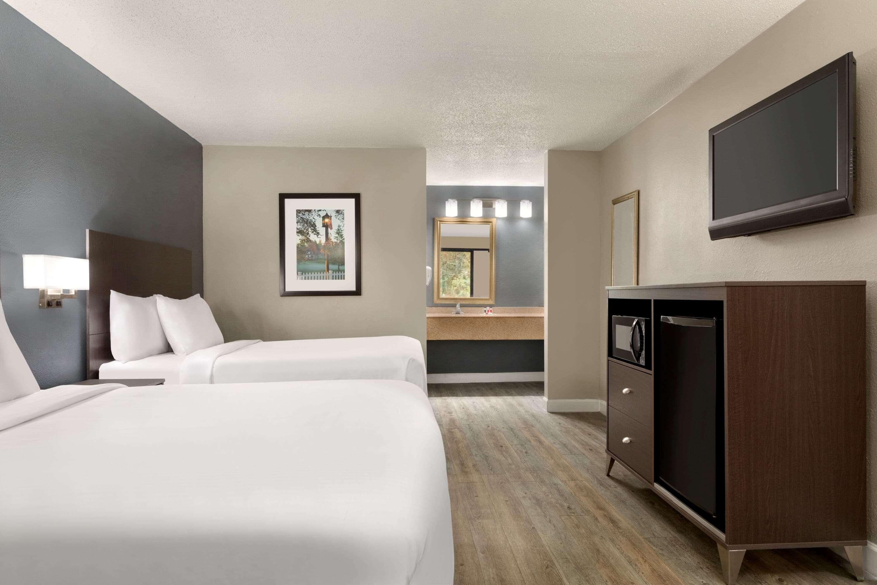 Baymont Inn & Suites Wilmington Nc