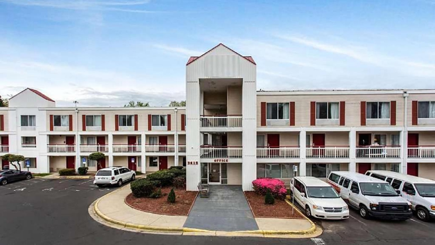 Studio's And Suites 4 Less Charlotte Airp