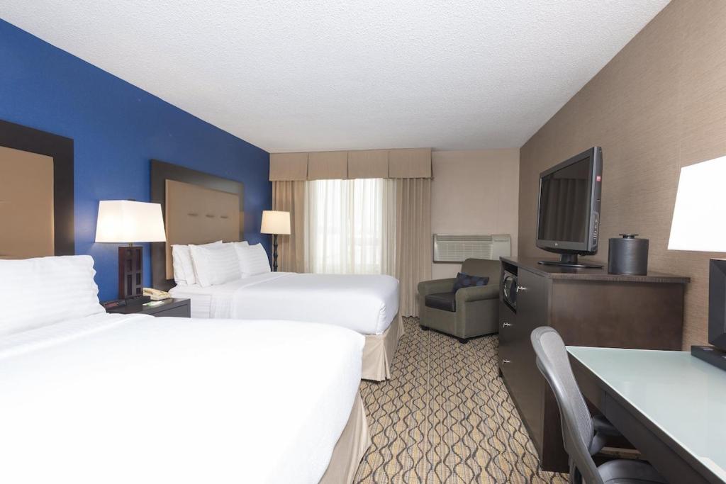 Grand Royal Hotel Ohare Chicago